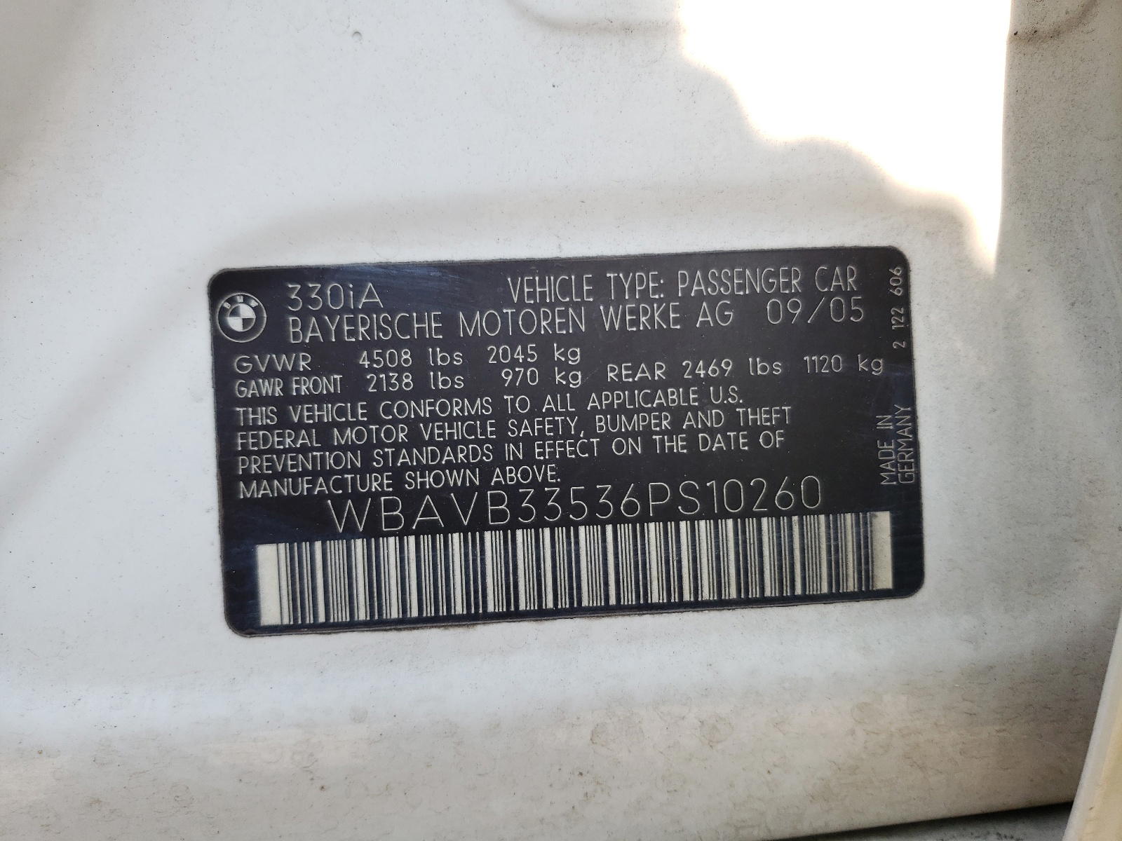 Photo 10 from auction – 2006 BMW 330 I with VIN WBAVB33536PS10260
