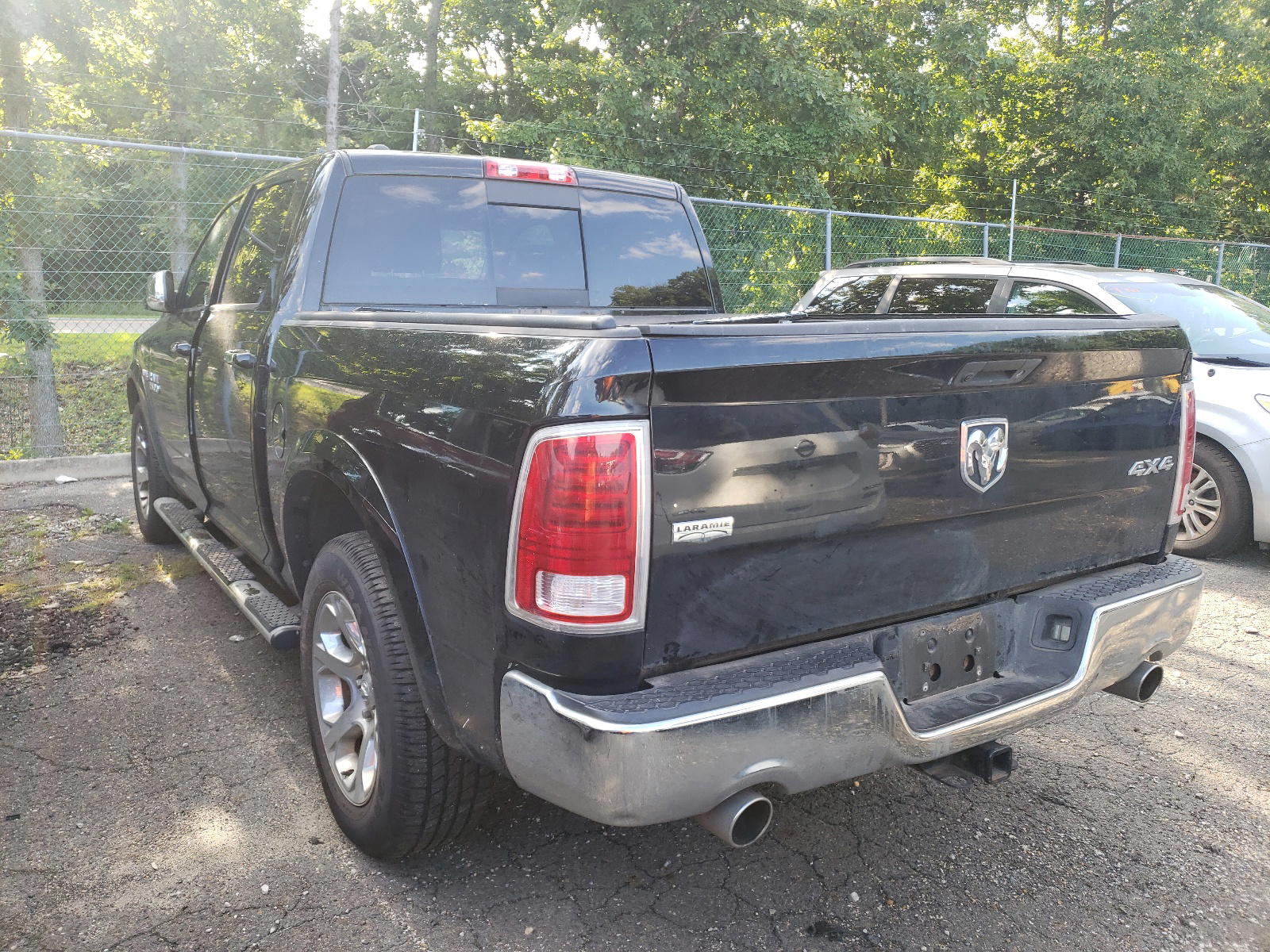 Photo 3 from auction – 2013 RAM 1500 LARAM with VIN 1C6RR7NT8DS552176