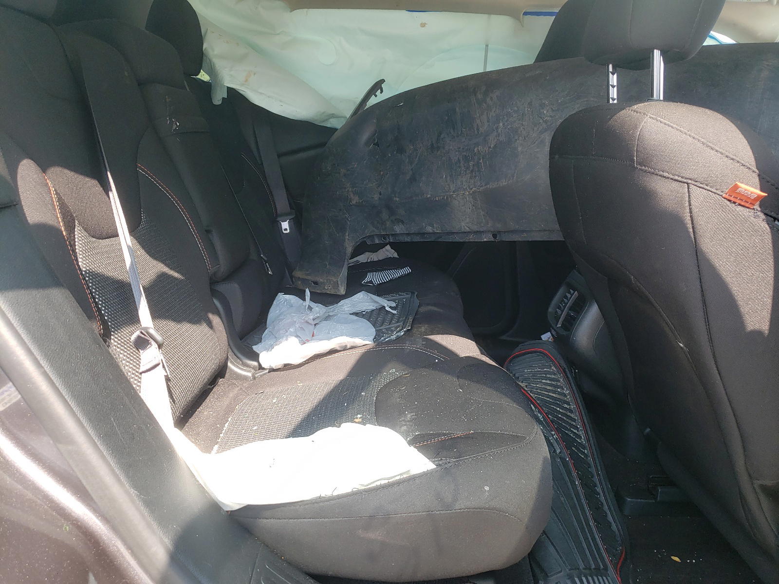 Photo 6 from auction – 2016 JEEP CHEROKEE L with VIN 1C4PJLCB3GW291367