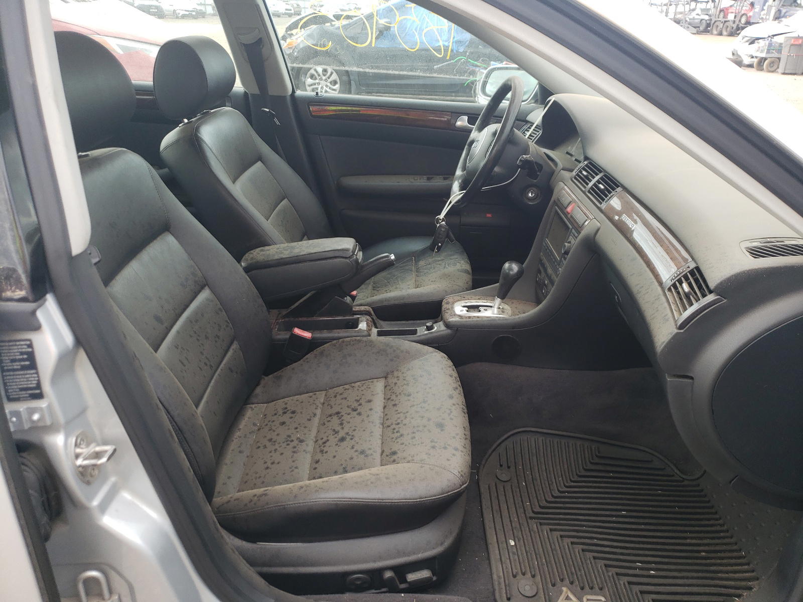 Photo 5 from auction – 2004 AUDI A6 S-LINE with VIN WAUCD64B84N101714