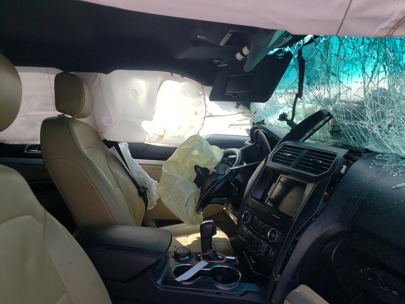 Photo 5 from auction – 2016 FORD EXPLORER X with VIN 1FM5K8D80GGB83539