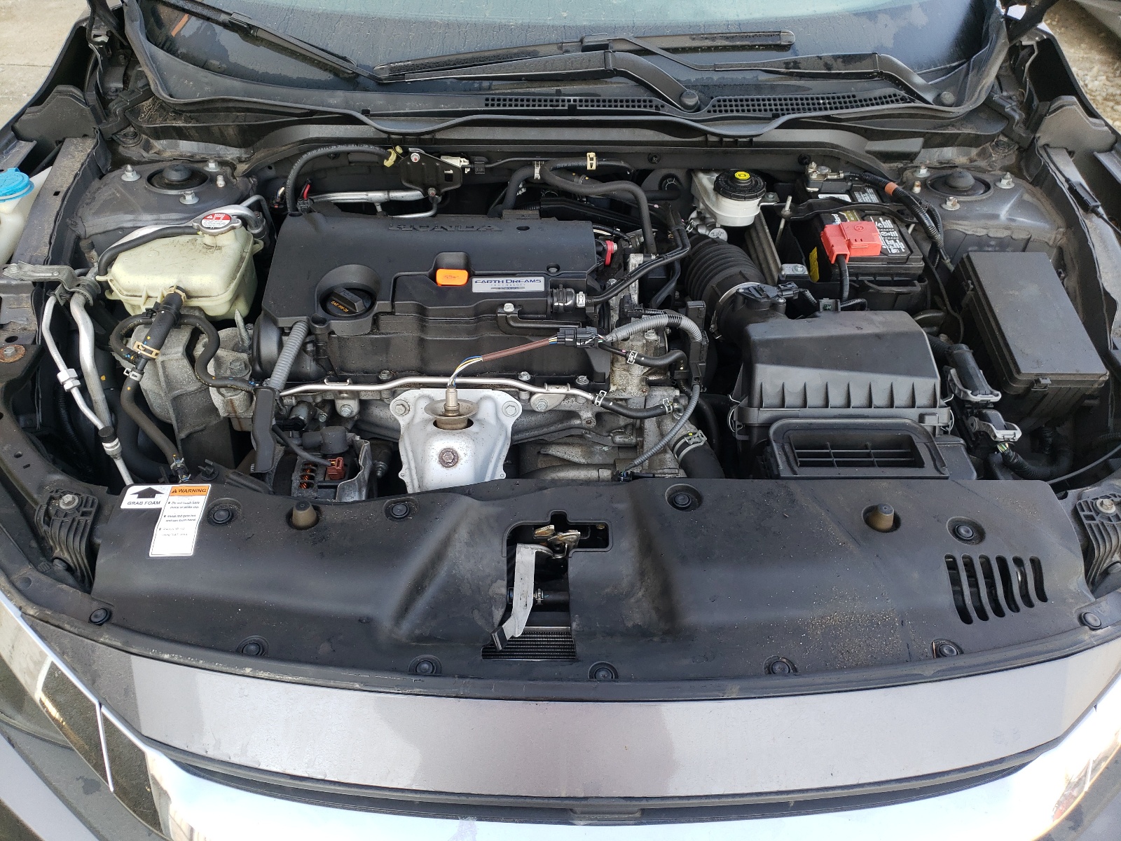 Photo 7 from auction – 2016 HONDA CIVIC LX with VIN 2HGFC2F58GH533088