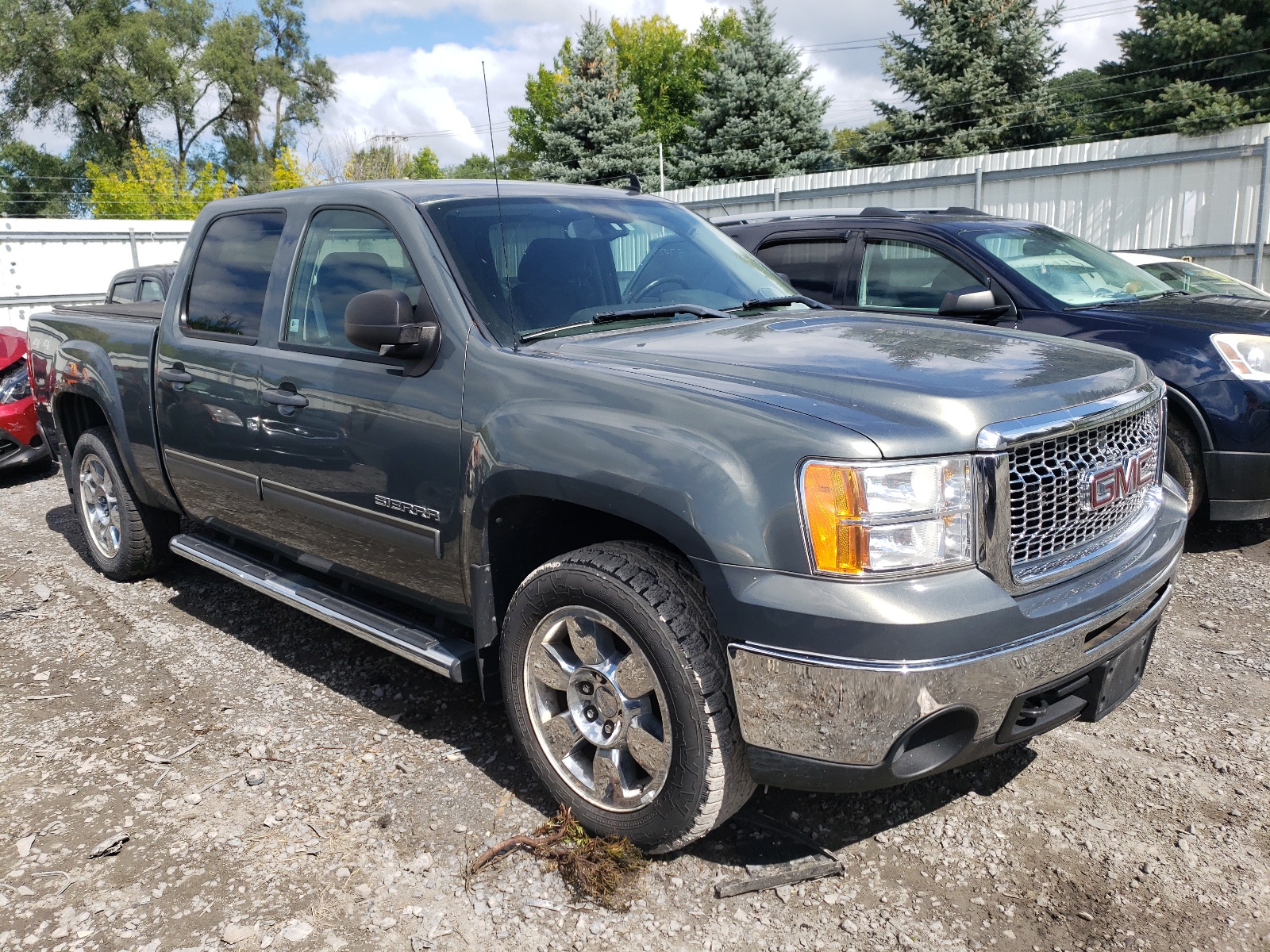 GMC SIERRA K15 2011 with VIN 3GTP2VE39BG132696 - Photo from auction