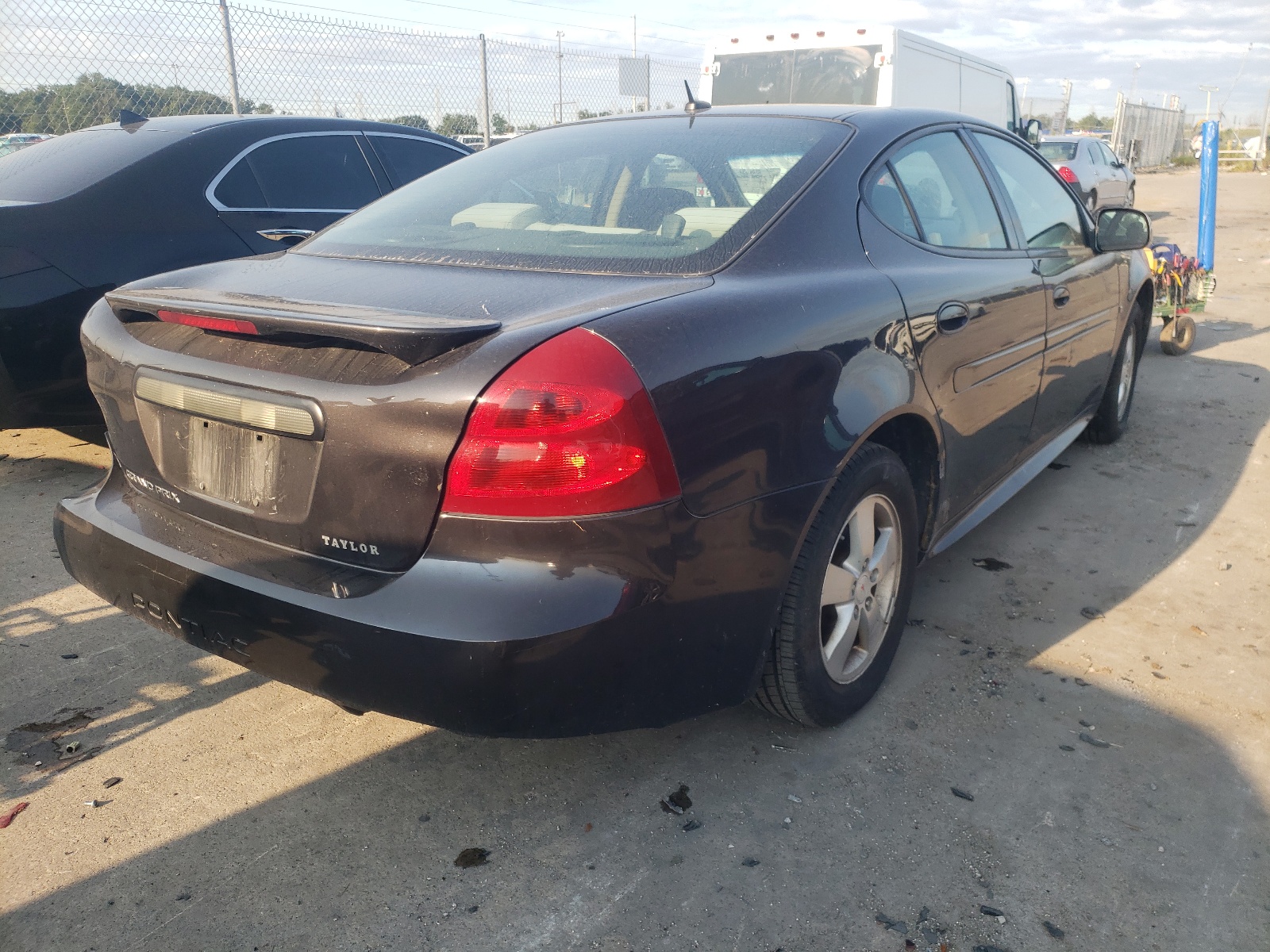 Photo 4 from auction – 2008 PONTIAC GRAND PRIX with VIN 2G2WP552281170197