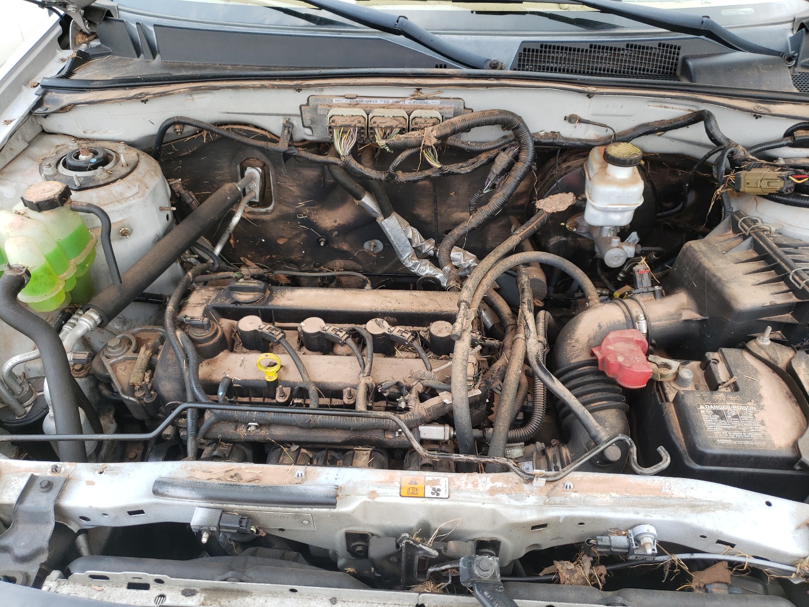 Photo 7 from auction – 2010 FORD ESCAPE XLS with VIN 1FMCU0C70AKC25109