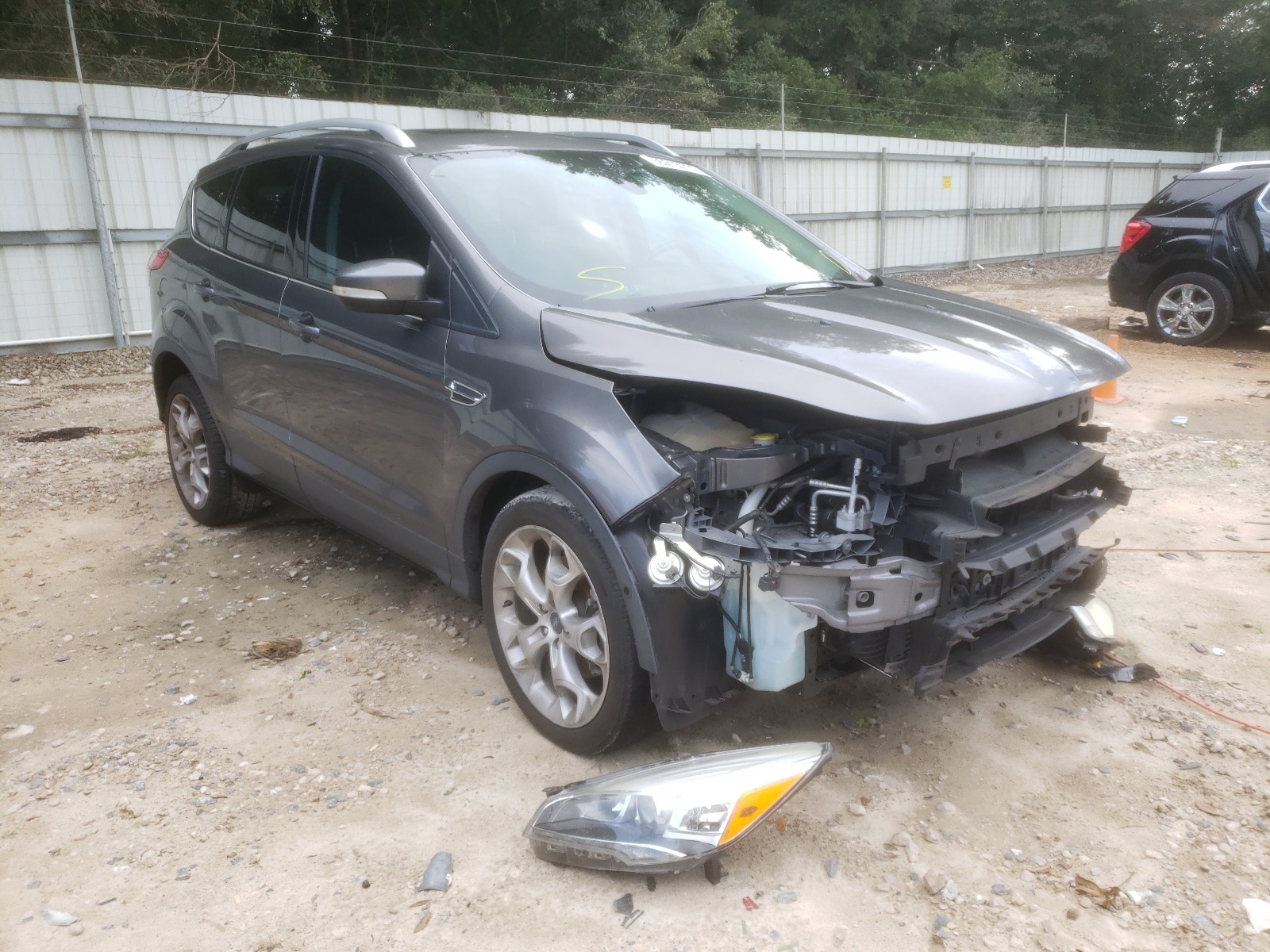 Zdjęcie 1 z aukcji – 2014 FORD ESCAPE TIT z VIN 1FMCU0J97EUA35290