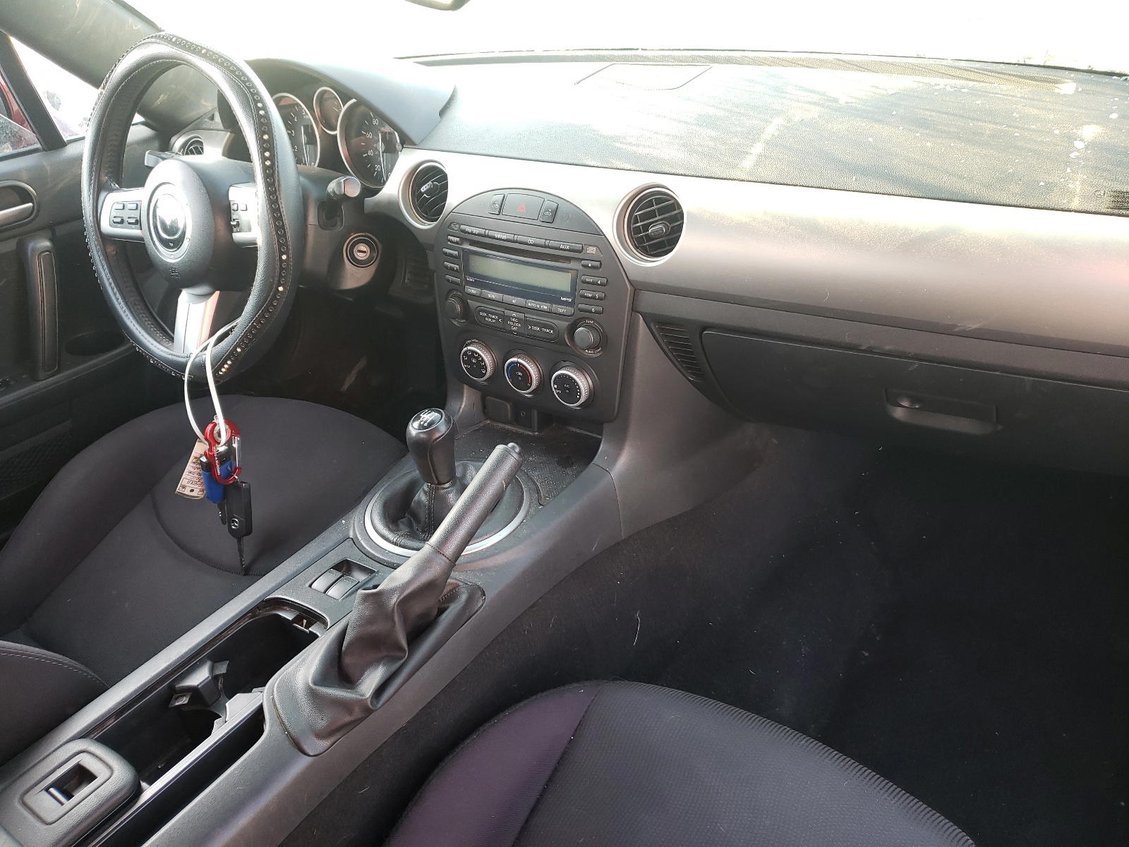 Photo 9 from auction – 2010 MAZDA MX-5 MIATA with VIN JM1NC2FF5A0212513