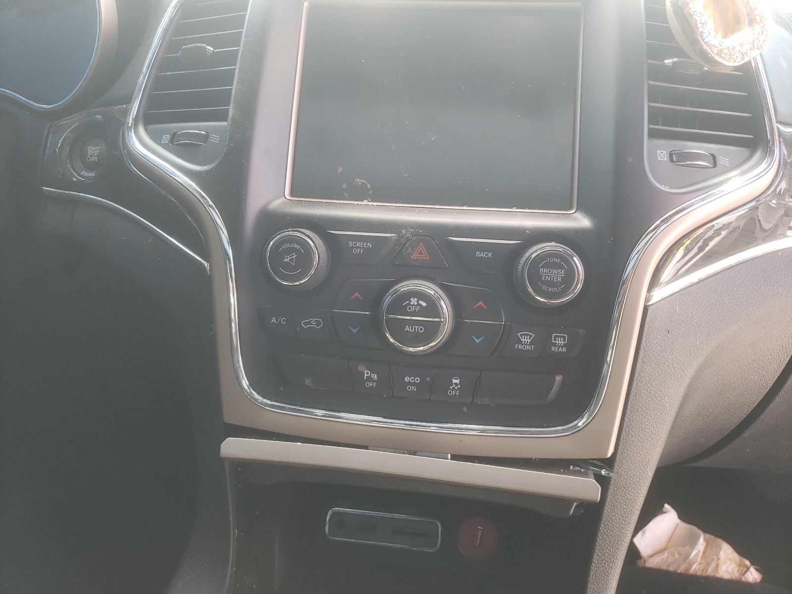 Photo 9 from auction – 2014 JEEP GRAND CHER with VIN 1C4RJFCG2EC422793