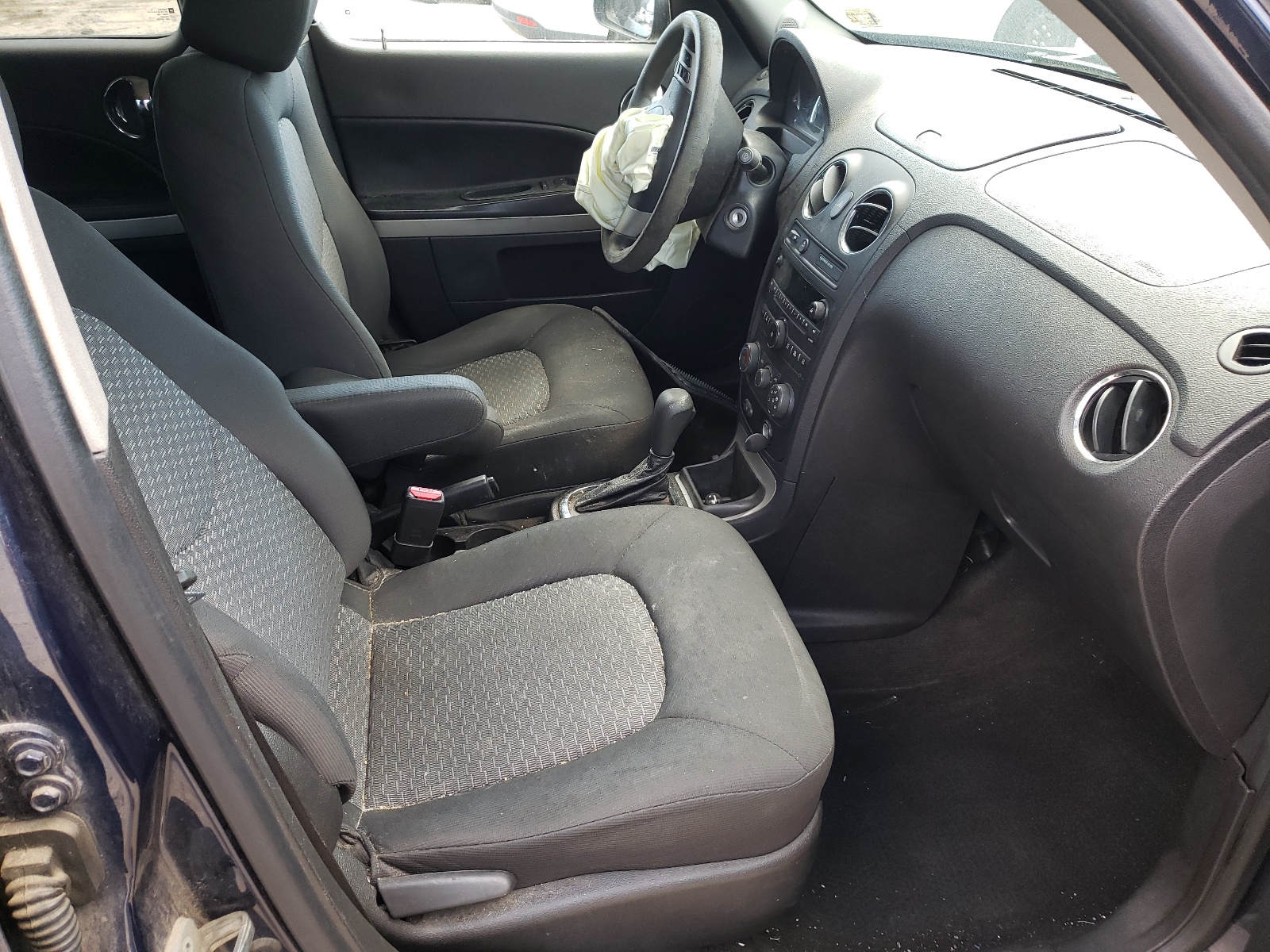 Photo 5 from auction – 2010 CHEVROLET HHR LS with VIN 3GNBAADB0AS627256