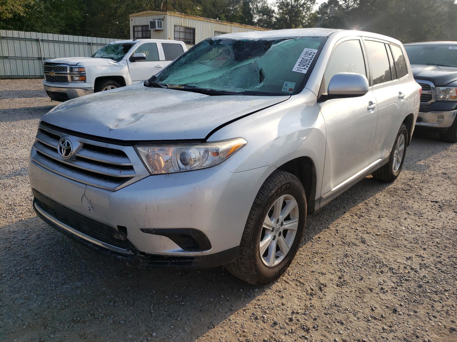 Photo 2 from auction – 2012 TOYOTA HIGHLANDER with VIN 5TDZA3EH1CS022031