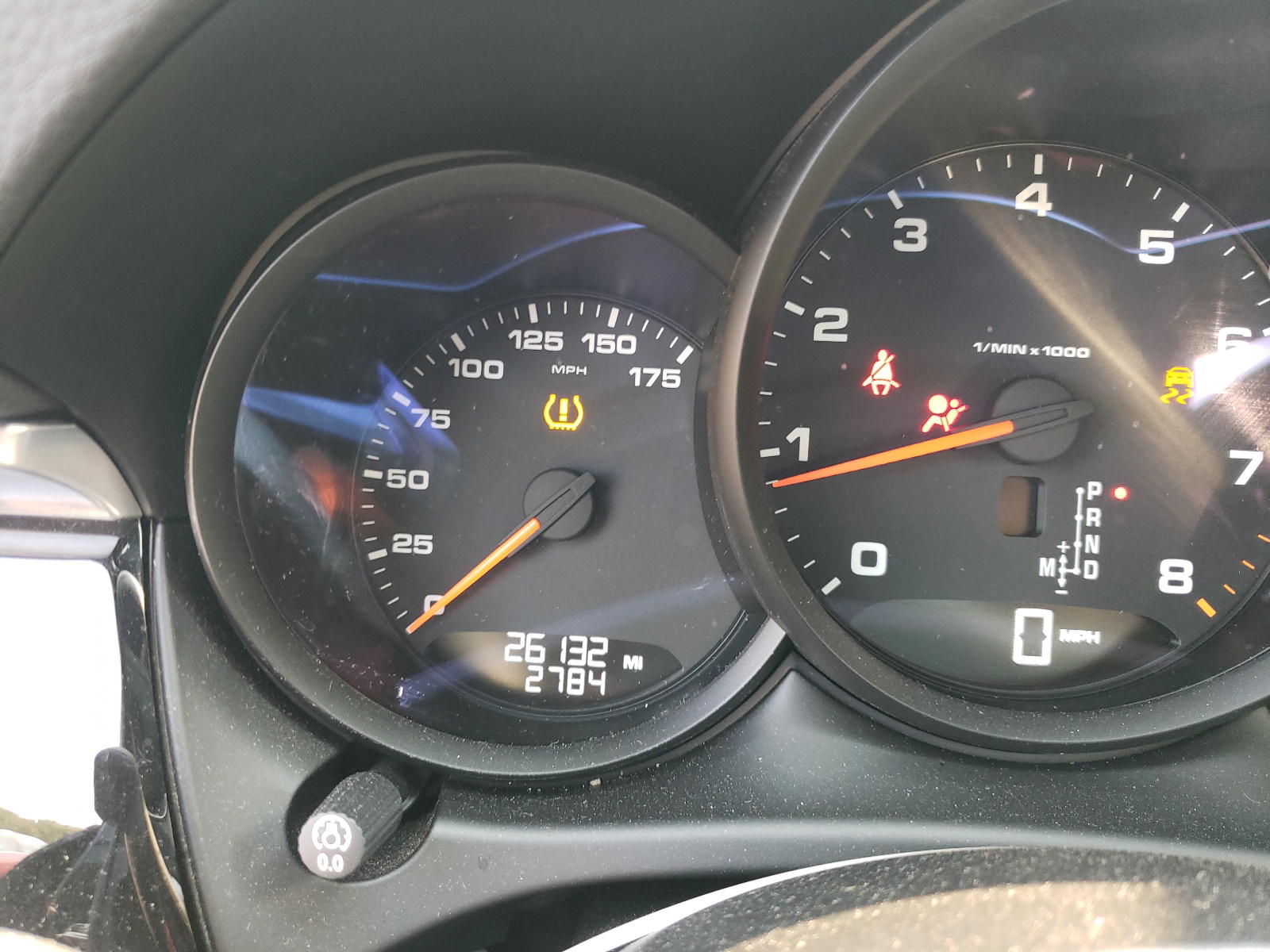 Photo 8 from auction – 2017 PORSCHE MACAN with VIN WP1AA2A56HLB06338