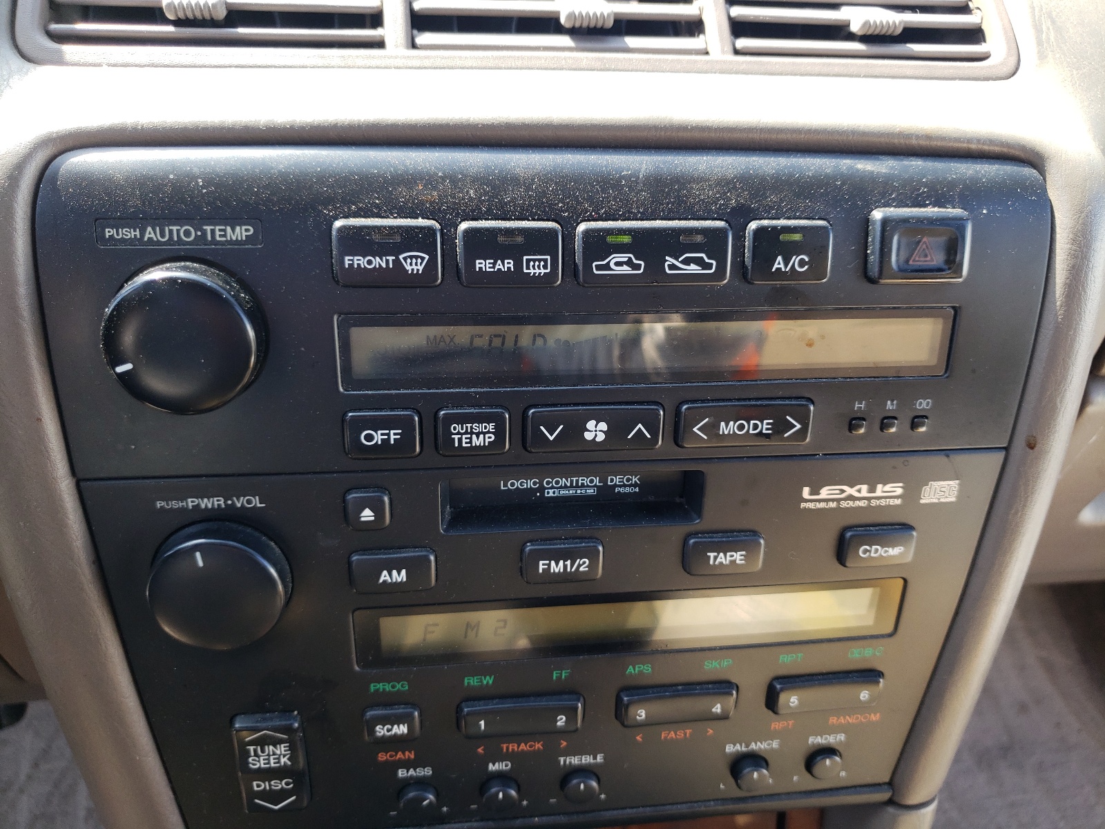 Photo 9 from auction – 1996 LEXUS ES 300 with VIN JT8BF12G9T0145287
