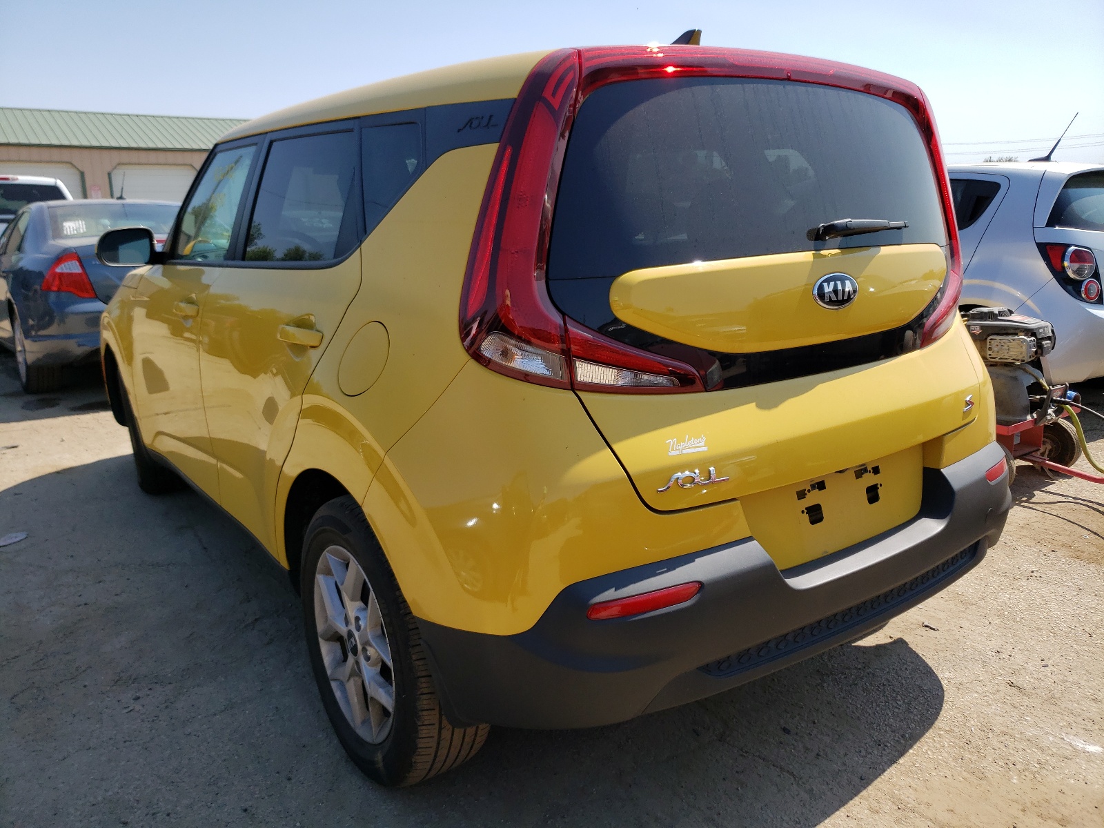 Photo 3 from auction – 2020 KIA SOUL LX with VIN KNDJ23AUXL7115685