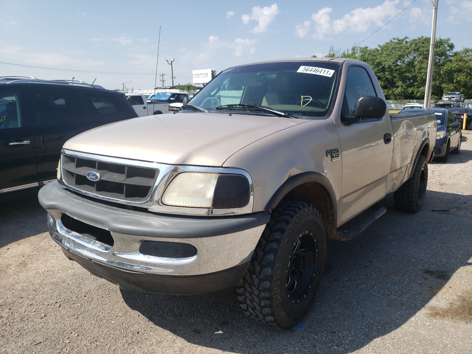 Photo 2 from auction – 1998 FORD F150 with VIN 1FTRF18L2WKA42807