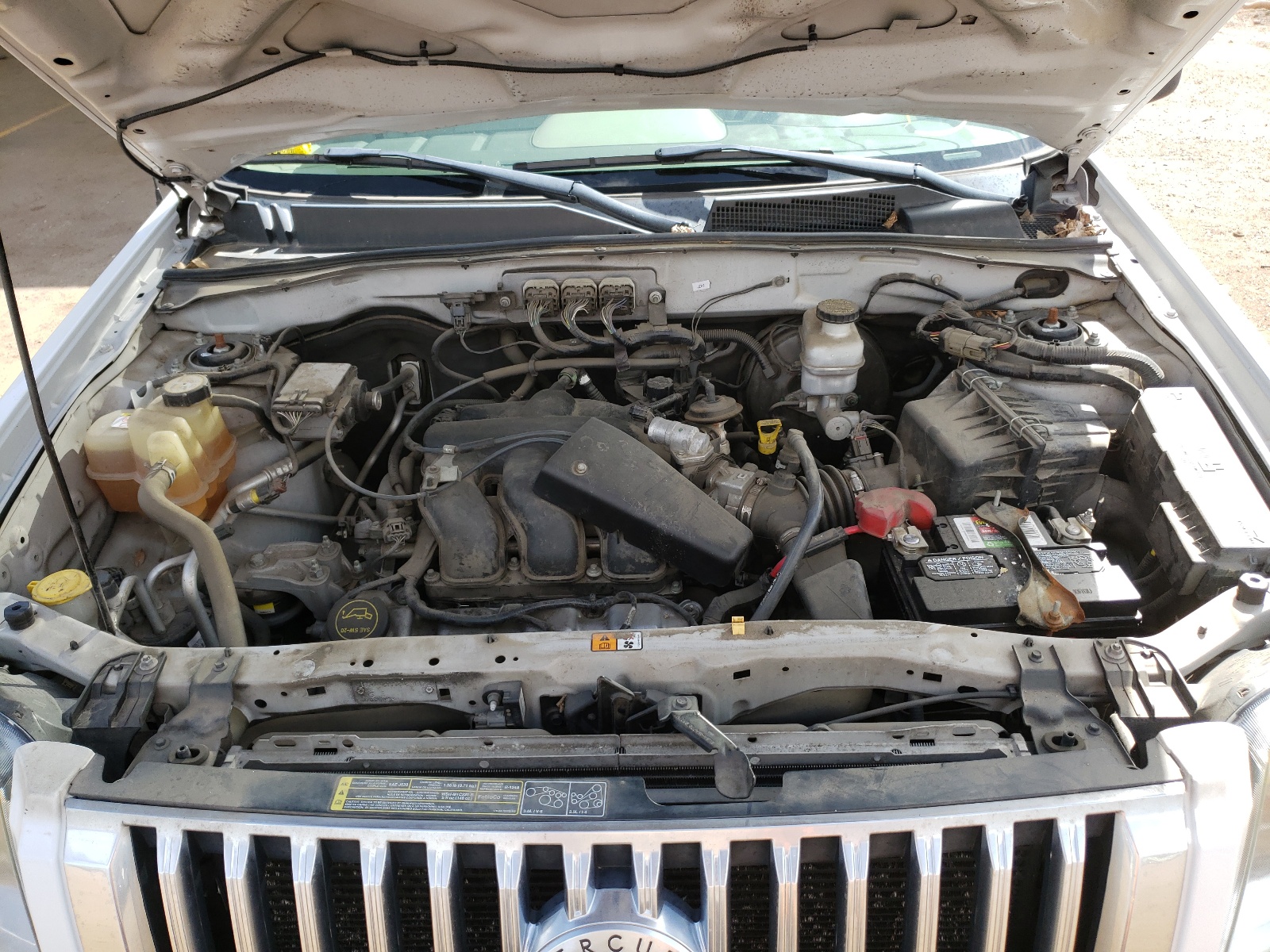 Photo 7 from auction – 2008 MERCURY MARINER with VIN 4M2CU81148KJ52669