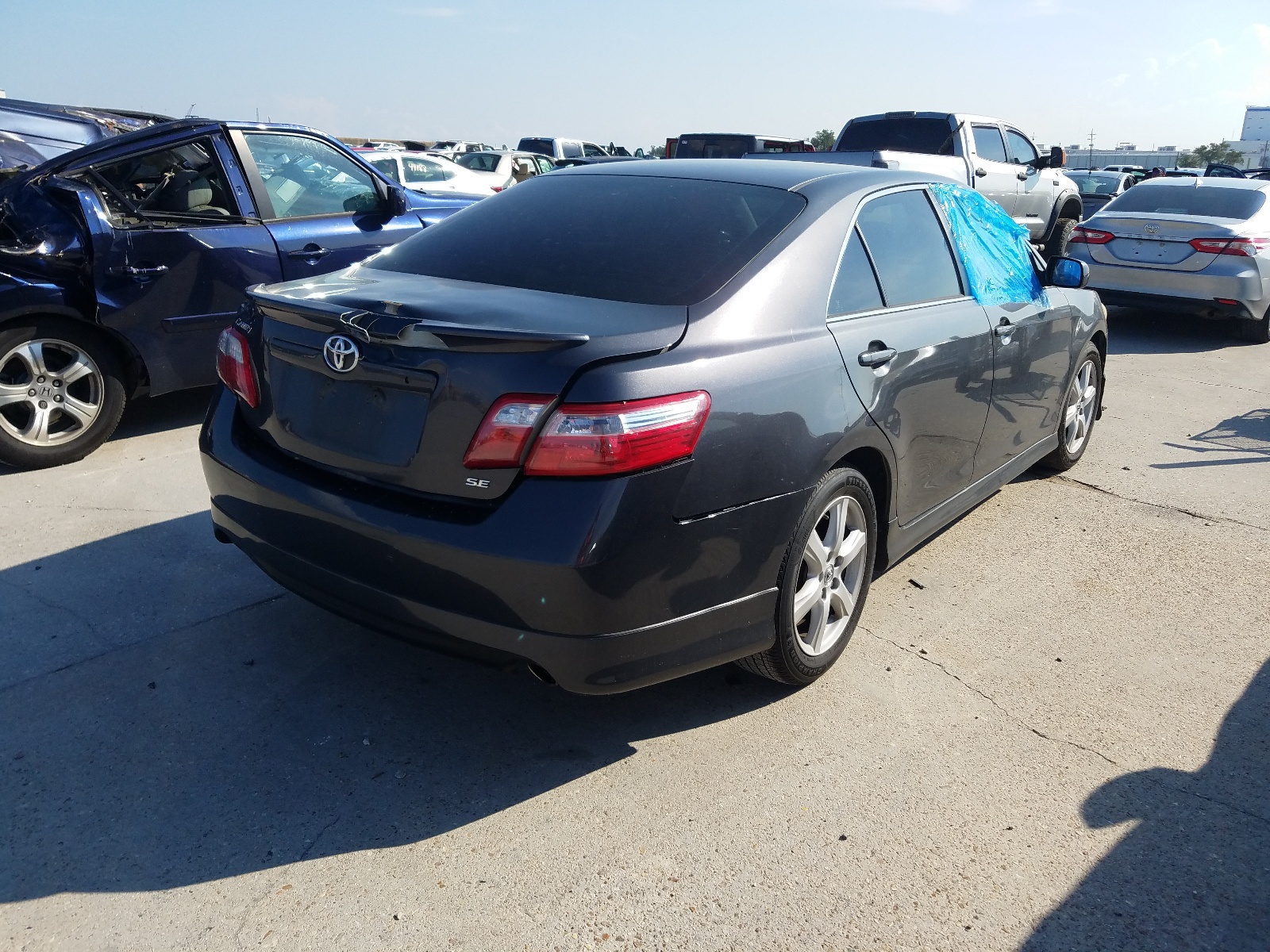 Photo 4 from auction – 2007 TOYOTA CAMRY SE with VIN 4T1BE46K57U729541