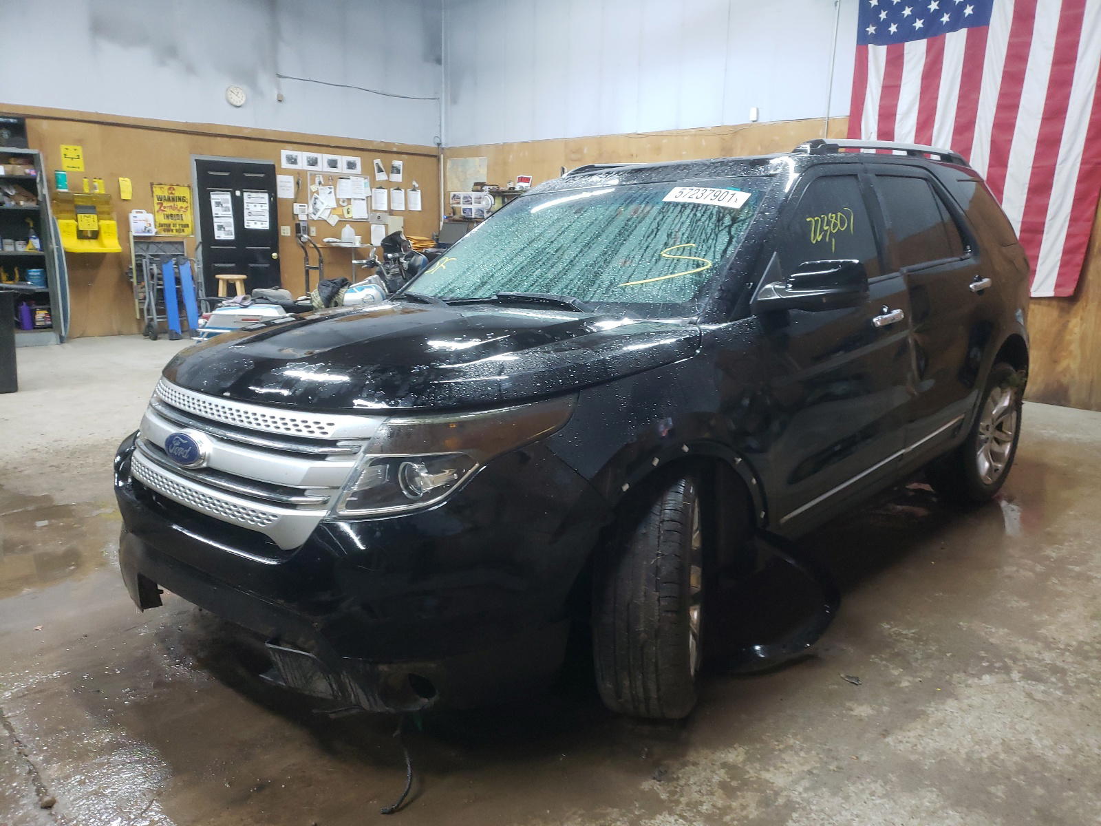 Photo 2 from auction – 2012 FORD EXPLORER X with VIN 1FMHK8D87CGA19972