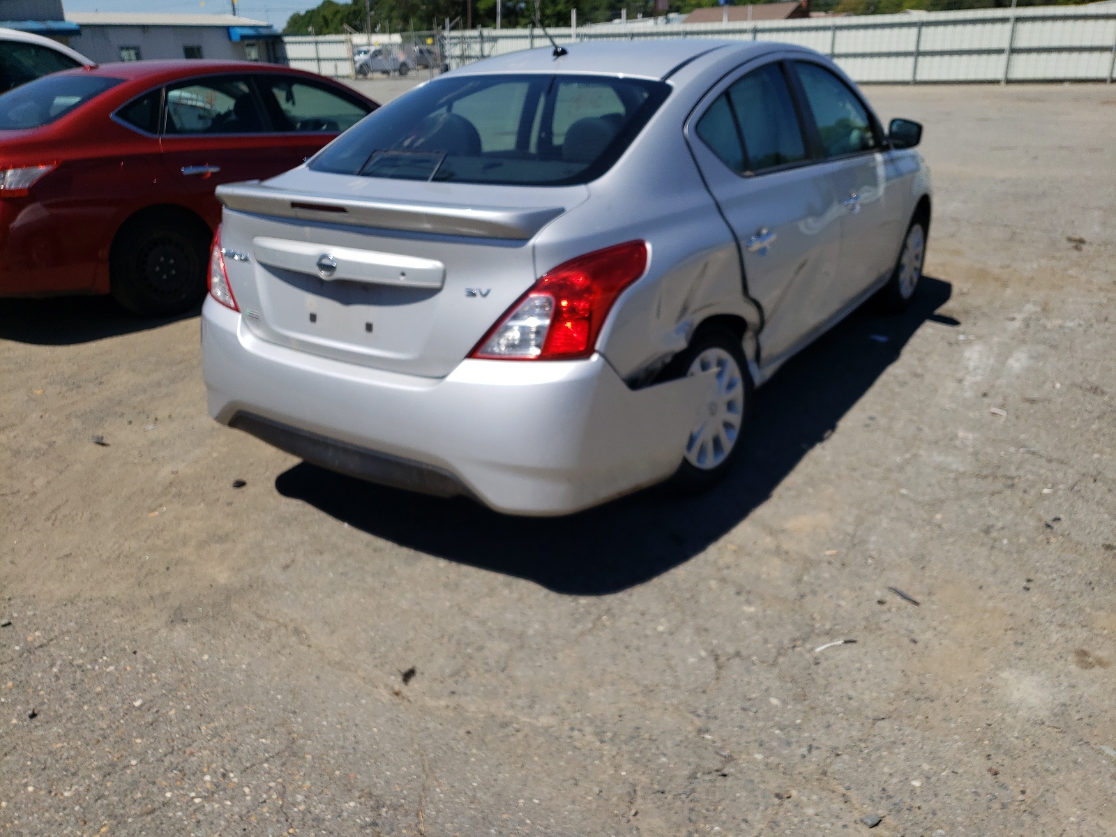 Photo 4 from auction – 2019 NISSAN VERSA S with VIN 3N1CN7AP6KL842840