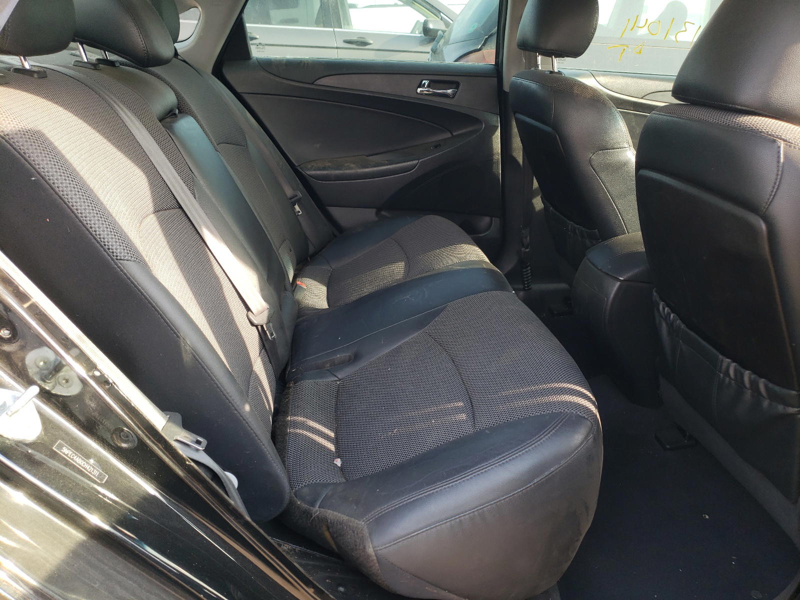 Photo 6 from auction – 2012 HYUNDAI SONATA SE with VIN 5NPEC4AB0CH421311