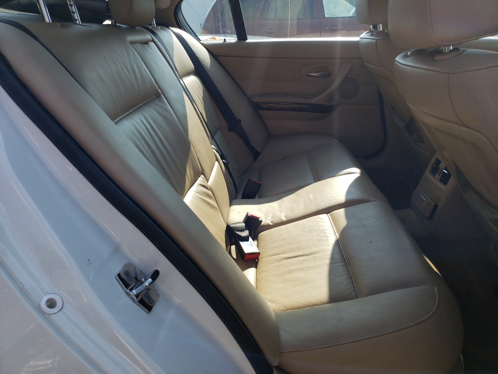 Zdjęcie 6 z aukcji – 2006 BMW 330 I z VIN WBAVB33536PS10260