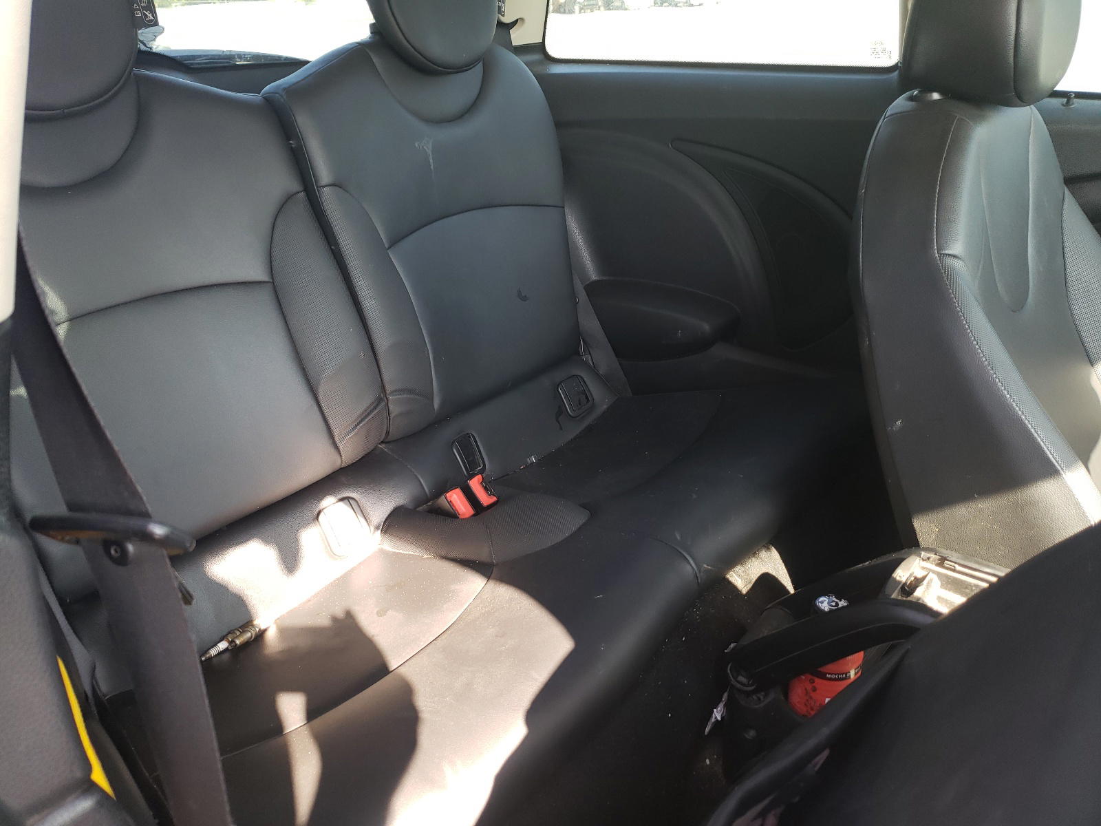 Photo 6 from auction – 2011 MINI COOPER with VIN WMWSU3C52BT253759