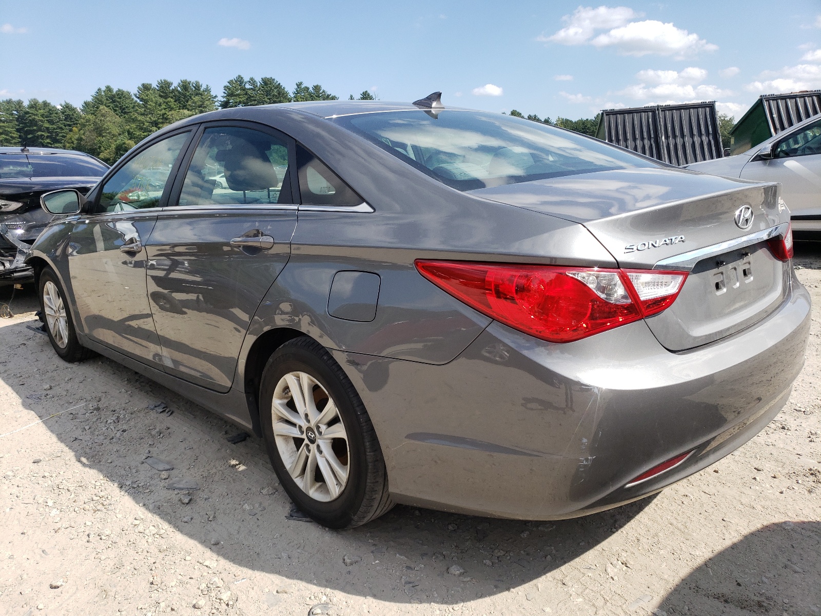 Photo 3 from auction – 2013 HYUNDAI SONATA GLS with VIN 5NPEB4AC2DH746992