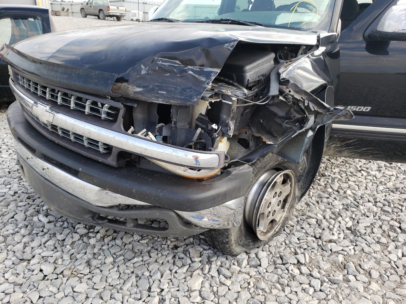 Photo 9 from auction – 2000 CHEVROLET SILVERADO with VIN 2GCEK19T0Y1113384
