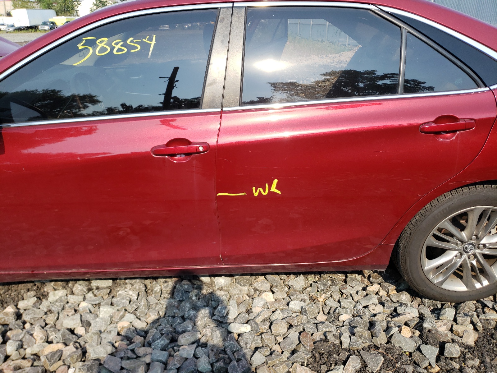 Photo 9 from auction – 2017 TOYOTA CAMRY LE with VIN 4T1BF1FK2HU653404