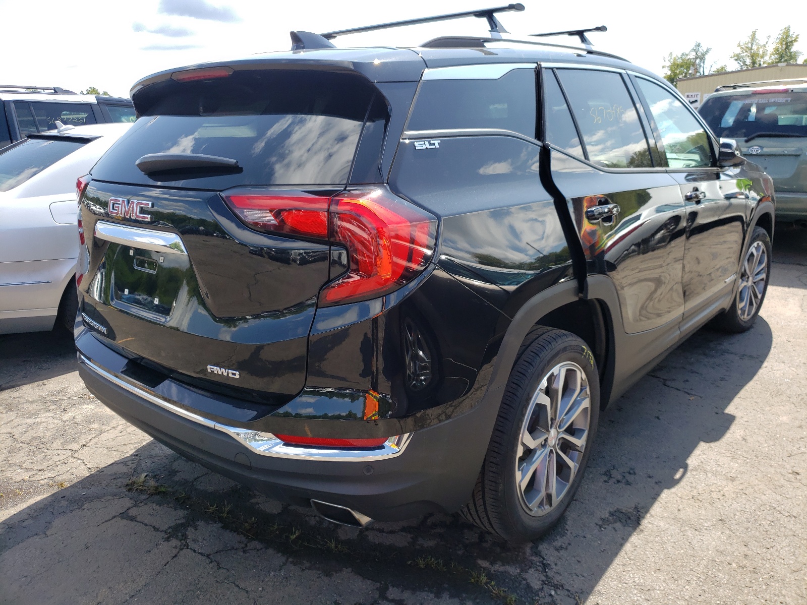 Photo 4 from auction – 2018 GMC TERRAIN SL with VIN 3GKALVEX1JL308480