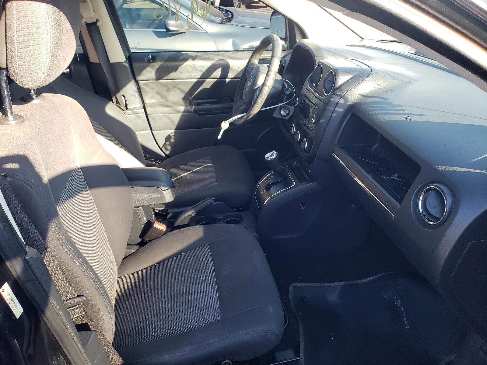 Photo 5 from auction – 2012 JEEP COMPASS SP with VIN 1C4NJCBA8CD530479