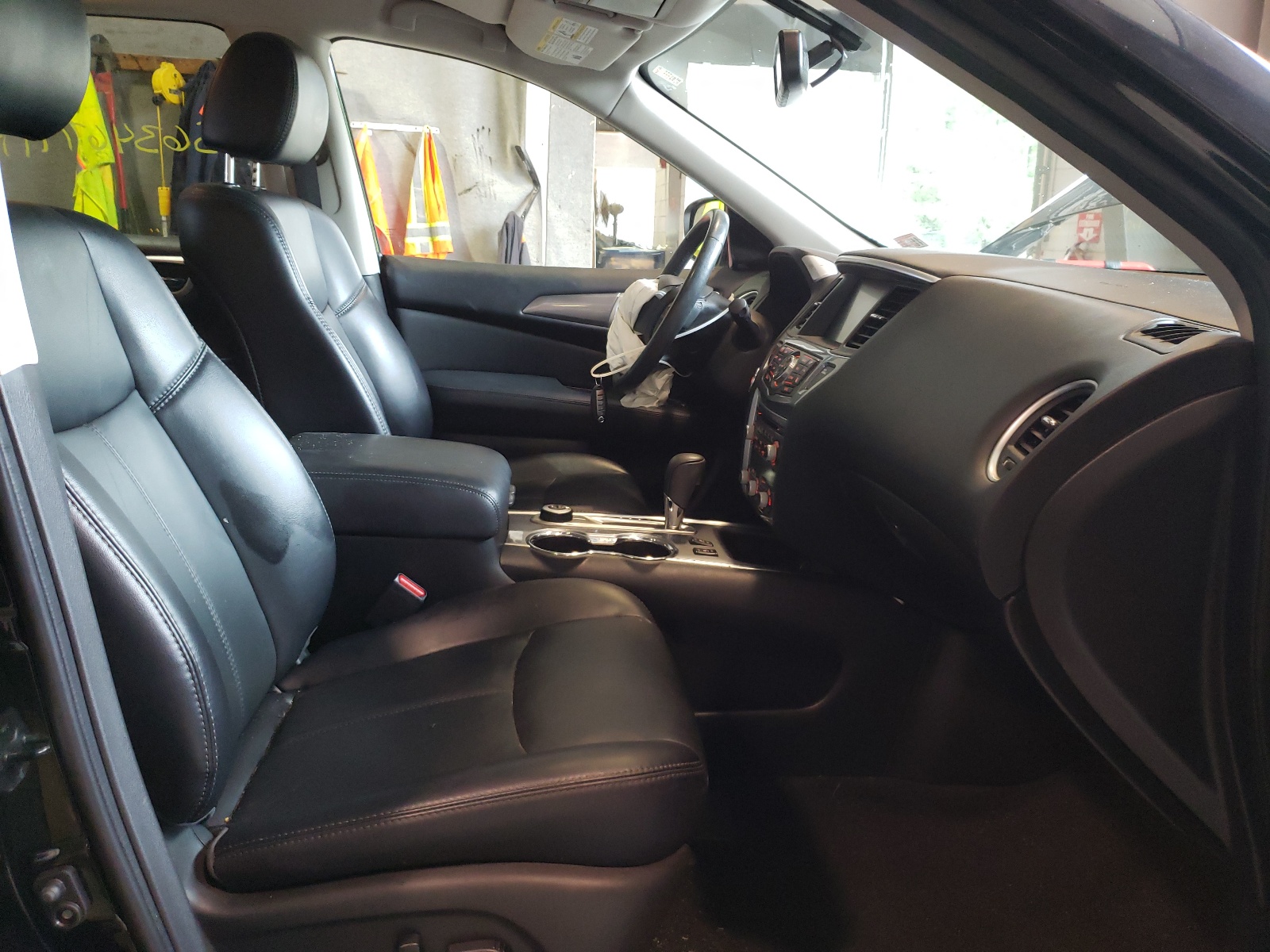 Zdjęcie 5 z aukcji – 2018 NISSAN PATHFINDER z VIN 5N1DR2MMXJC619085