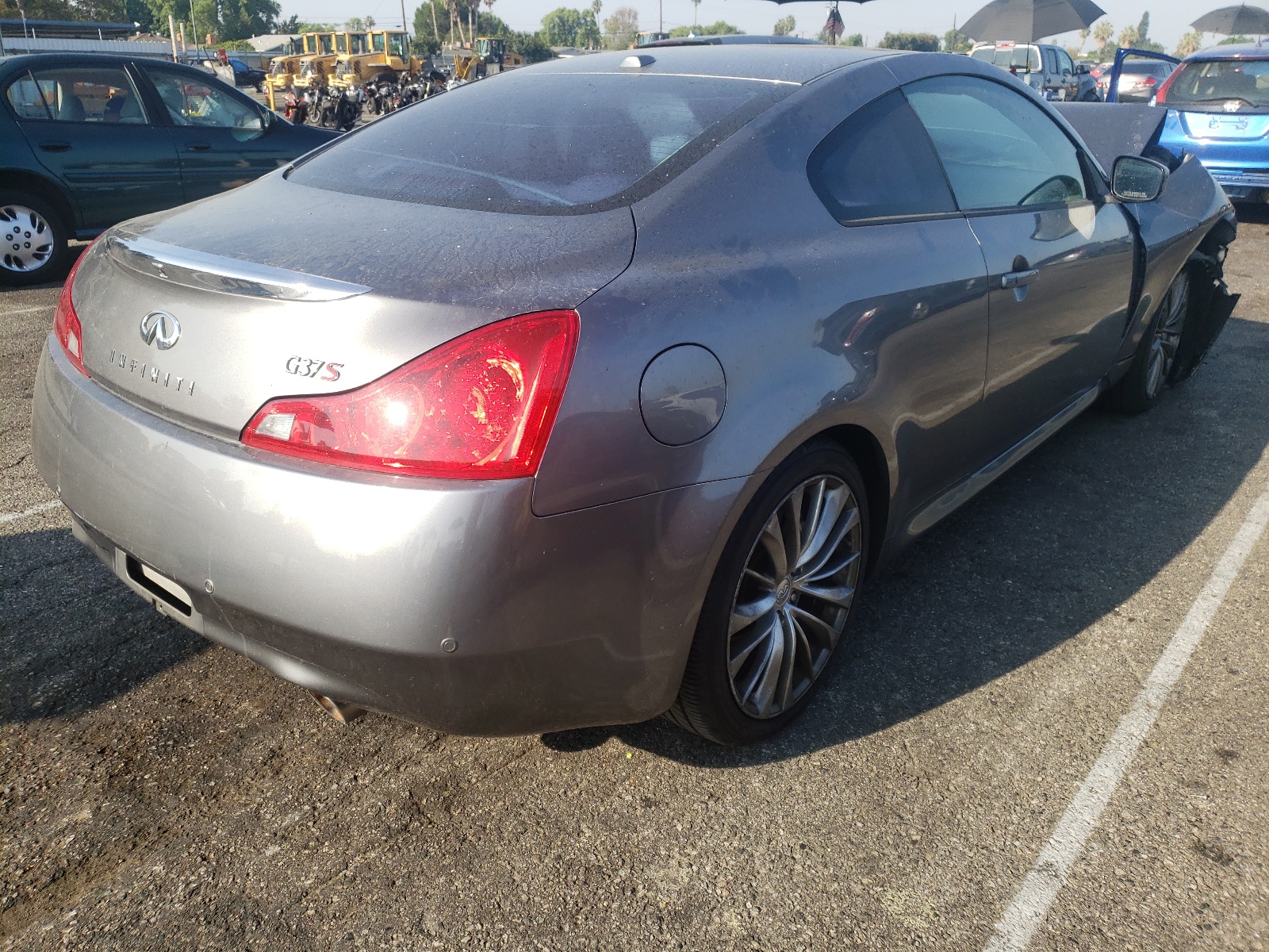 Photo 4 from auction – 2011 INFINITI G37 BASE with VIN JN1CV6EKXBM214407