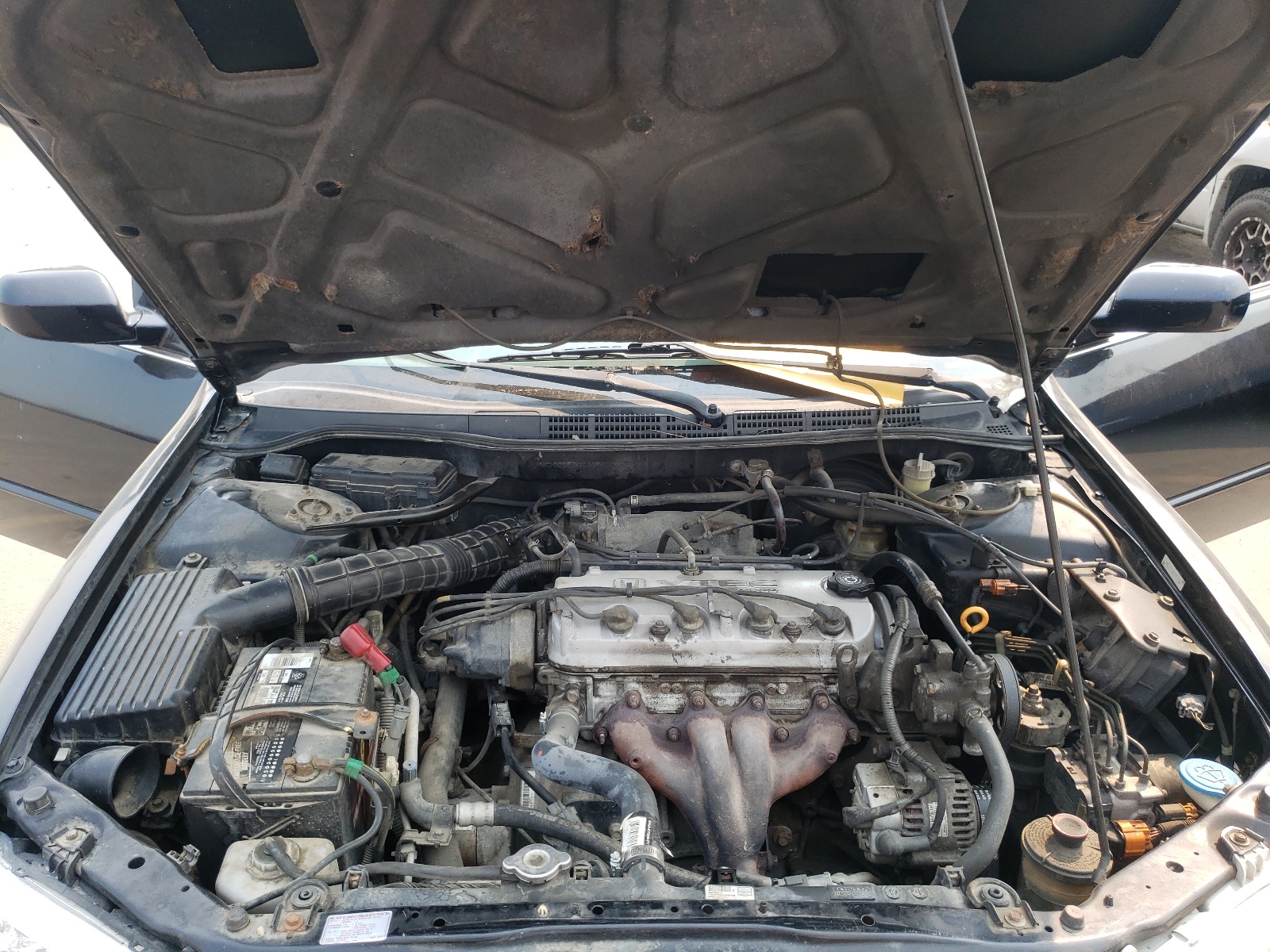 Photo 7 from auction – 2000 HONDA ACCORD EX with VIN 1HGCG5560YA090700