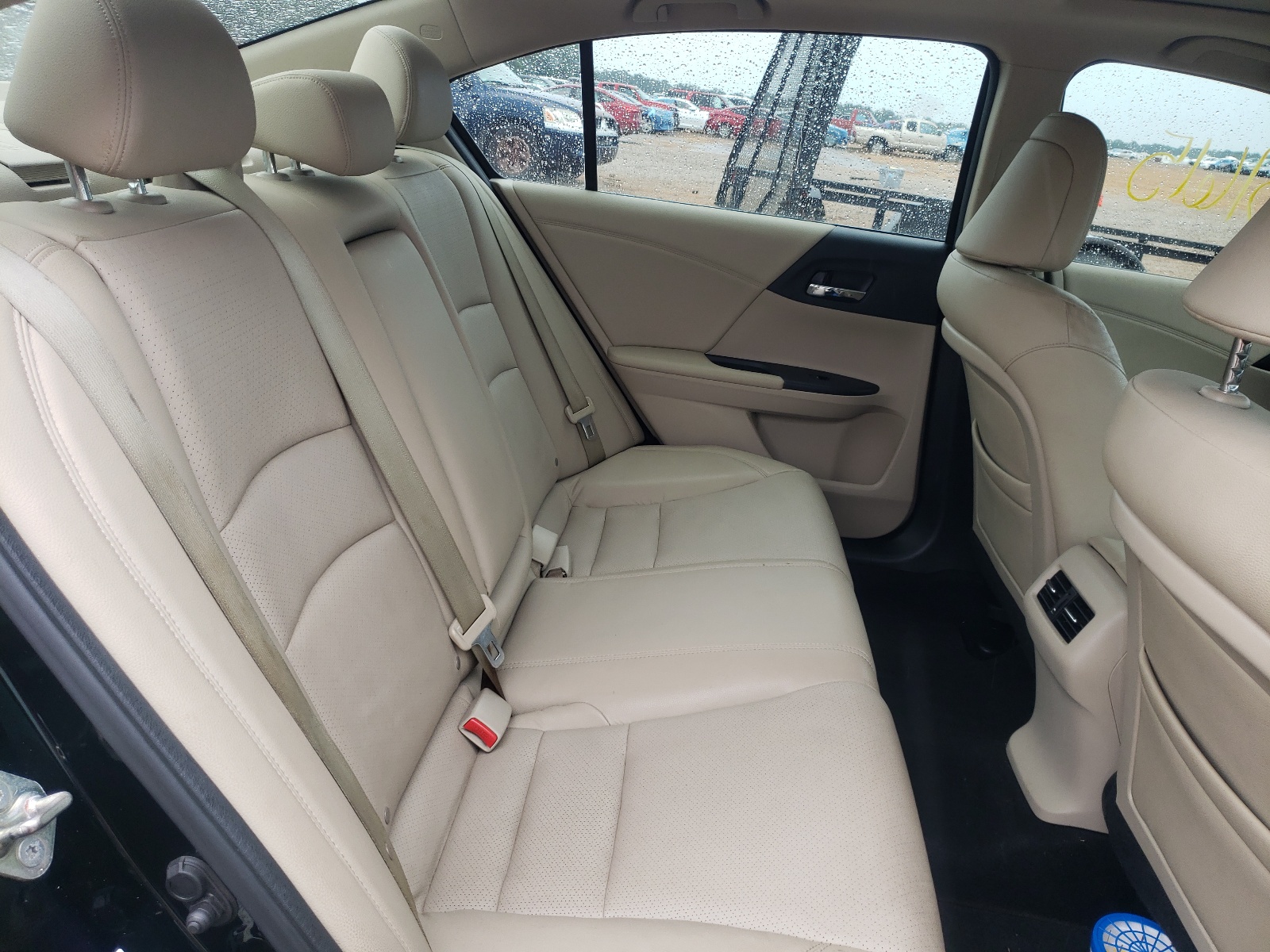 Photo 6 from auction – 2014 HONDA ACCORD EXL with VIN 1HGCR2F80EA068278