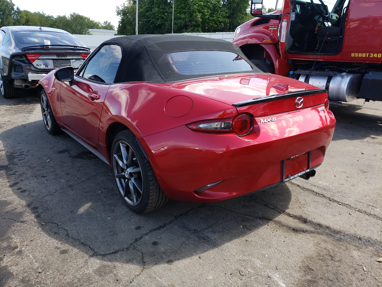Photo 3 from auction – 2016 MAZDA MX-5 MIATA with VIN JM1NDAD7XG0108871