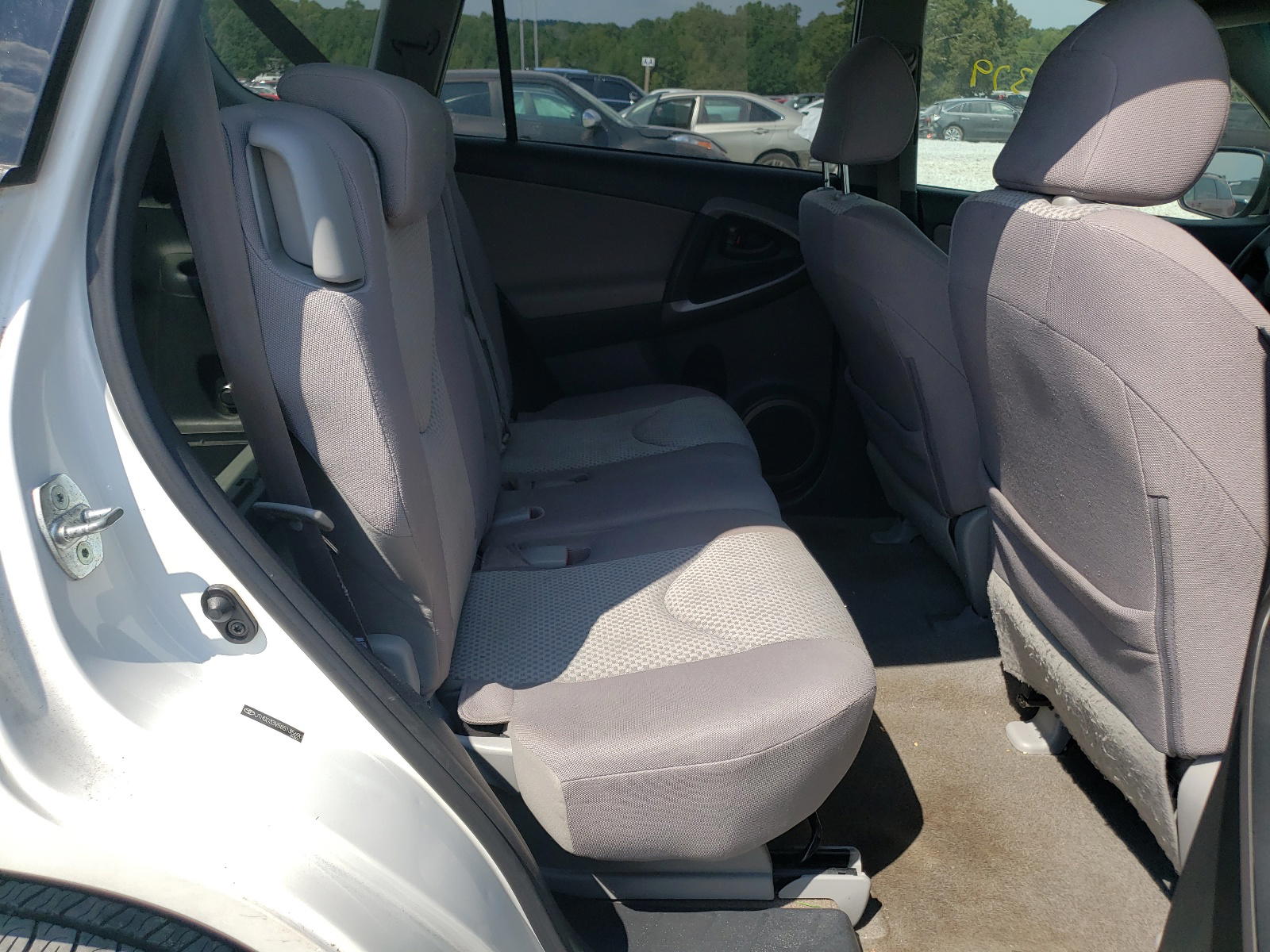 Photo 6 from auction – 2008 TOYOTA RAV4 with VIN JTMBD33V585135690