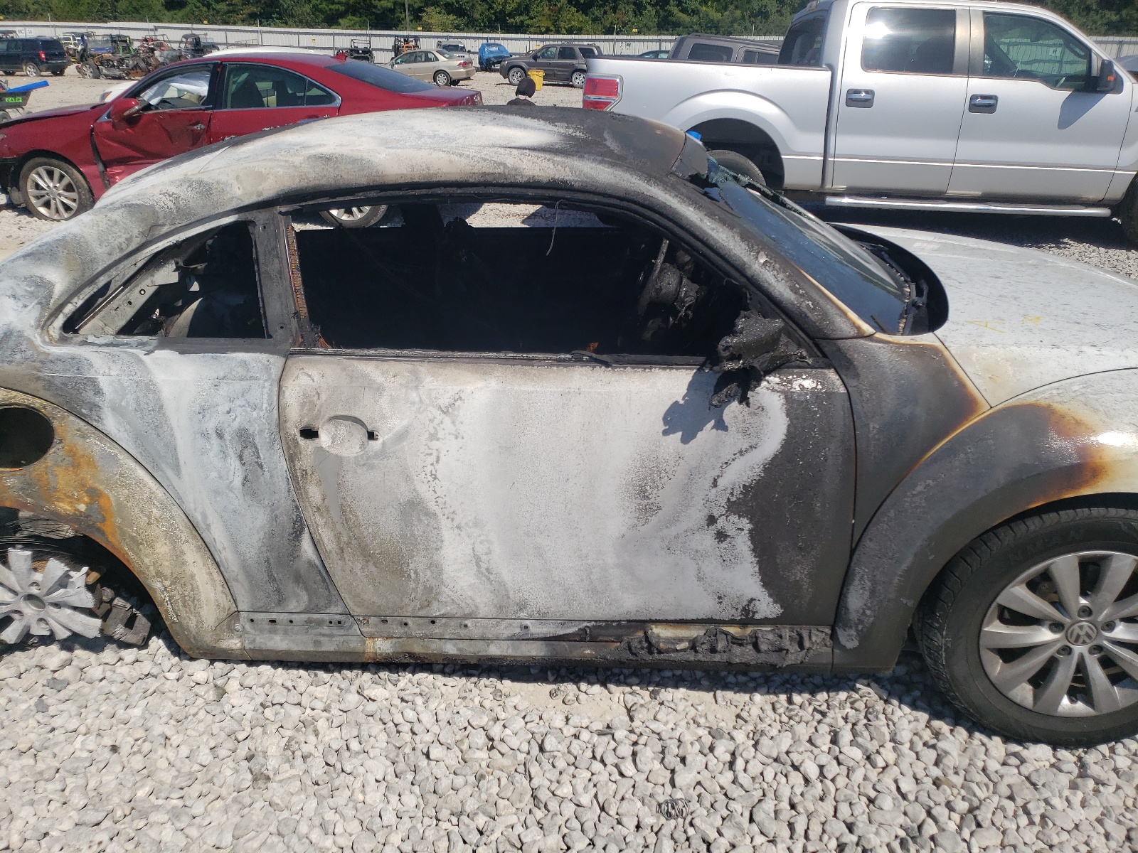 Photo 9 from auction – 2017 VOLKSWAGEN BEETLE 1.8 with VIN 3VWF17AT7HM609844