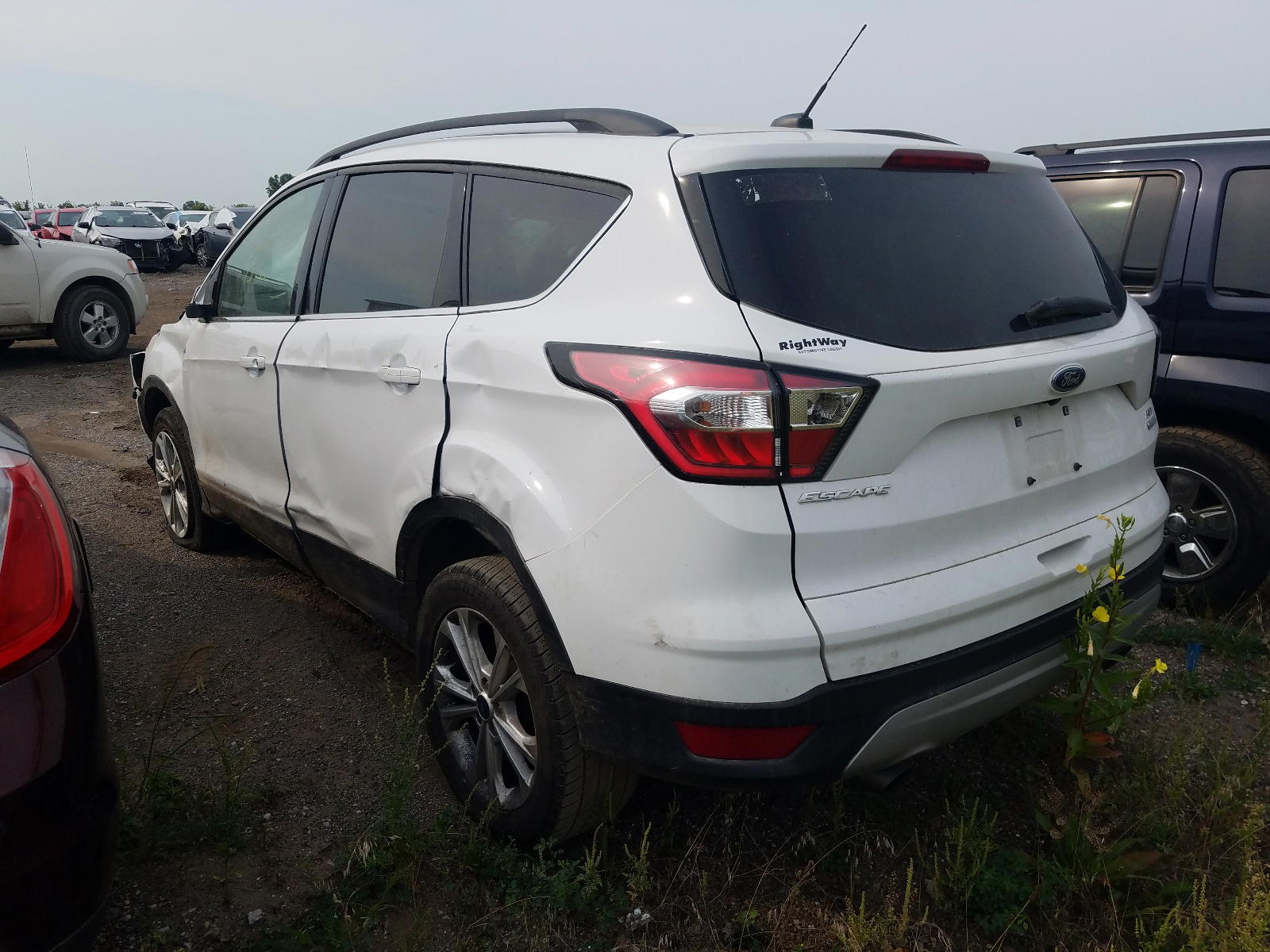 Photo 3 from auction – 2018 FORD ESCAPE SE with VIN 1FMCU0GD6JUC89000