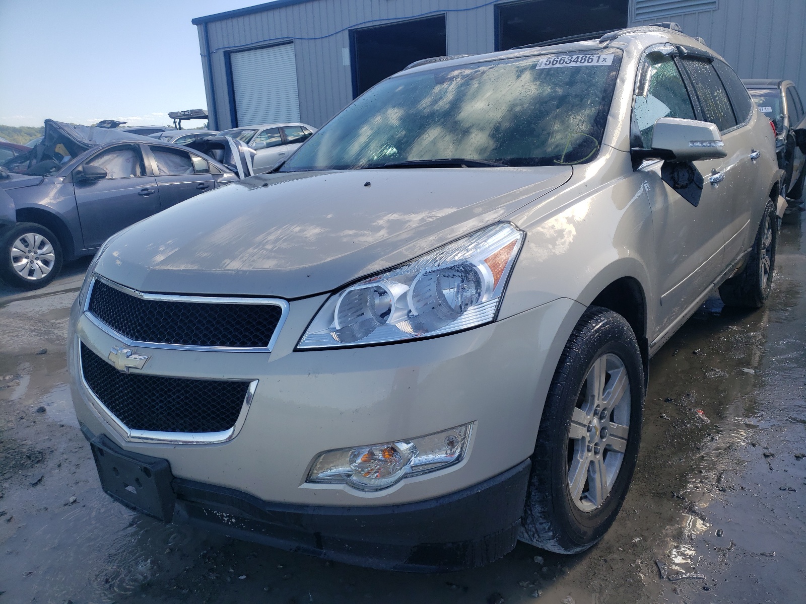 Photo 2 from auction – 2011 CHEVROLET TRAVERSE L with VIN 1GNKVGED8BJ141921