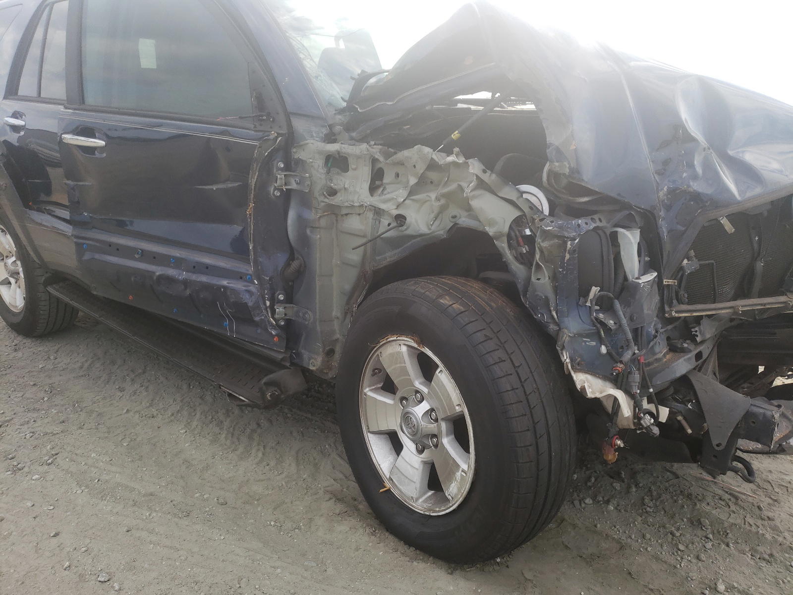Photo 9 from auction – 2007 TOYOTA 4RUNNER SR with VIN JTEZU14R770084964