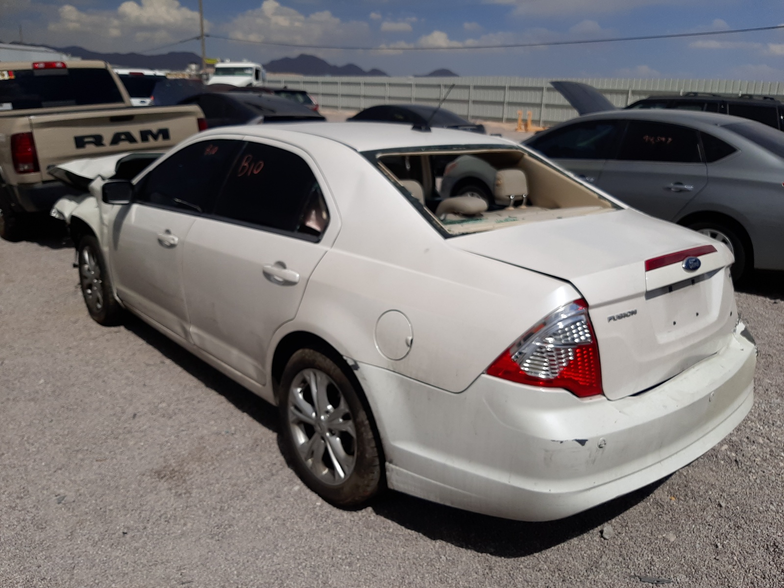 Photo 3 from auction – 2012 FORD FUSION SE with VIN 3FAHP0HA8CR416092