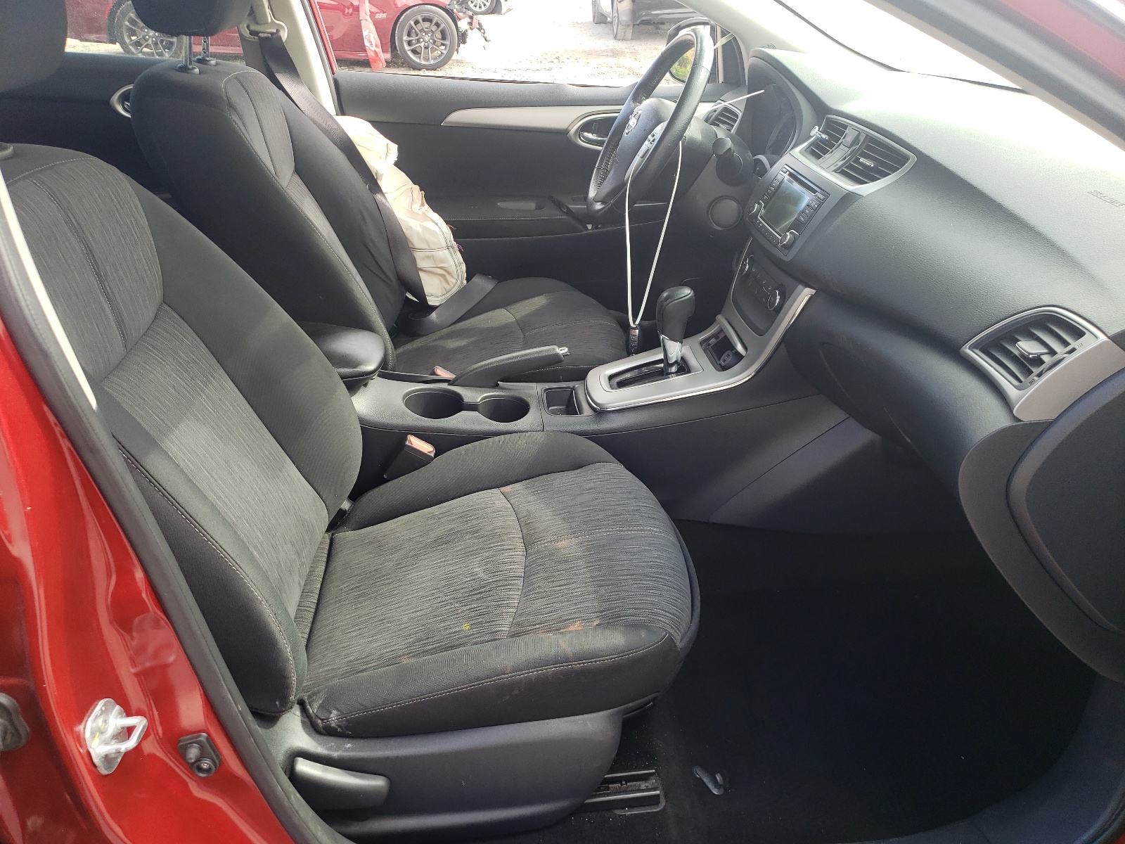Photo 5 from auction – 2015 NISSAN SENTRA S with VIN 3N1AB7AP2FL665547