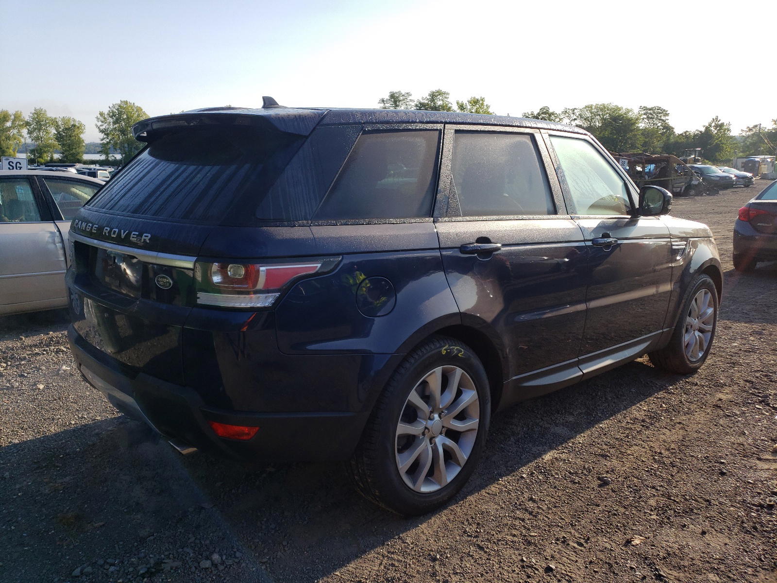 Photo 4 from auction – 2016 LAND ROVER RANGE ROVE with VIN SALWR2PF4GA666524