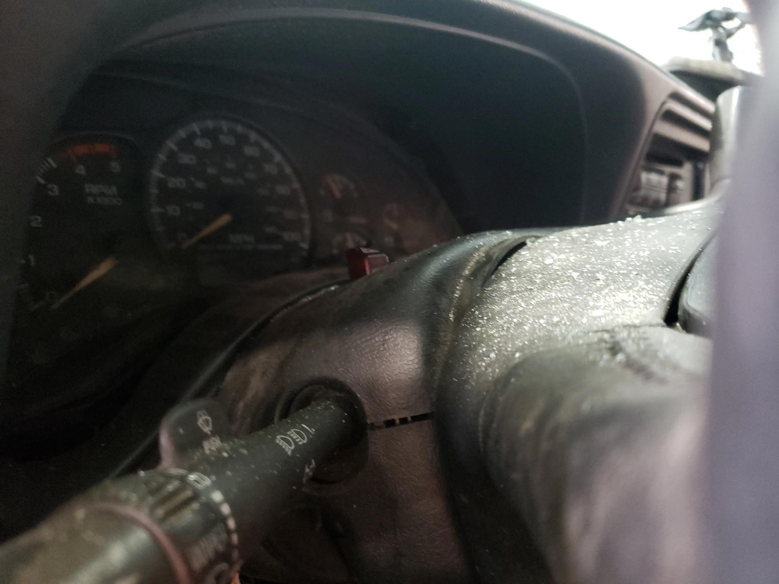 Photo 8 from auction – 2001 GMC SIERRA K25 with VIN 1GTHK29151E322187
