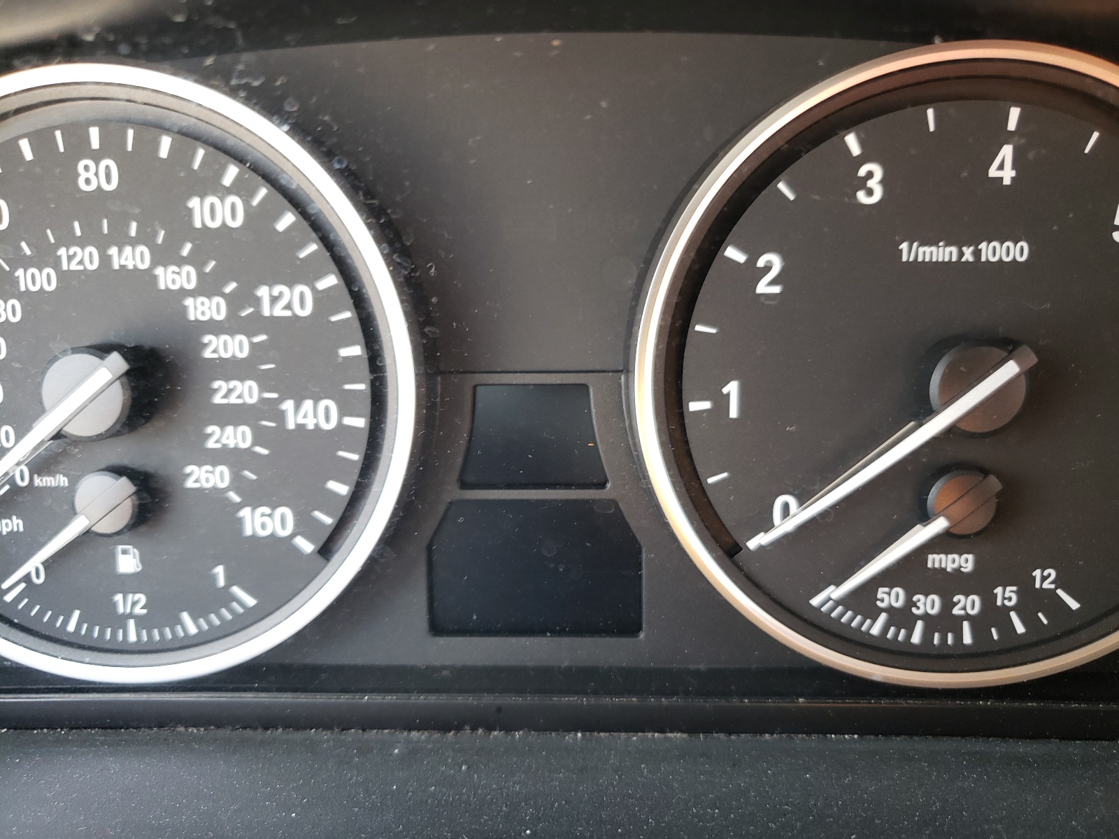 Photo 8 from auction – 2010 BMW 528 I with VIN WBANU5C58AC442231
