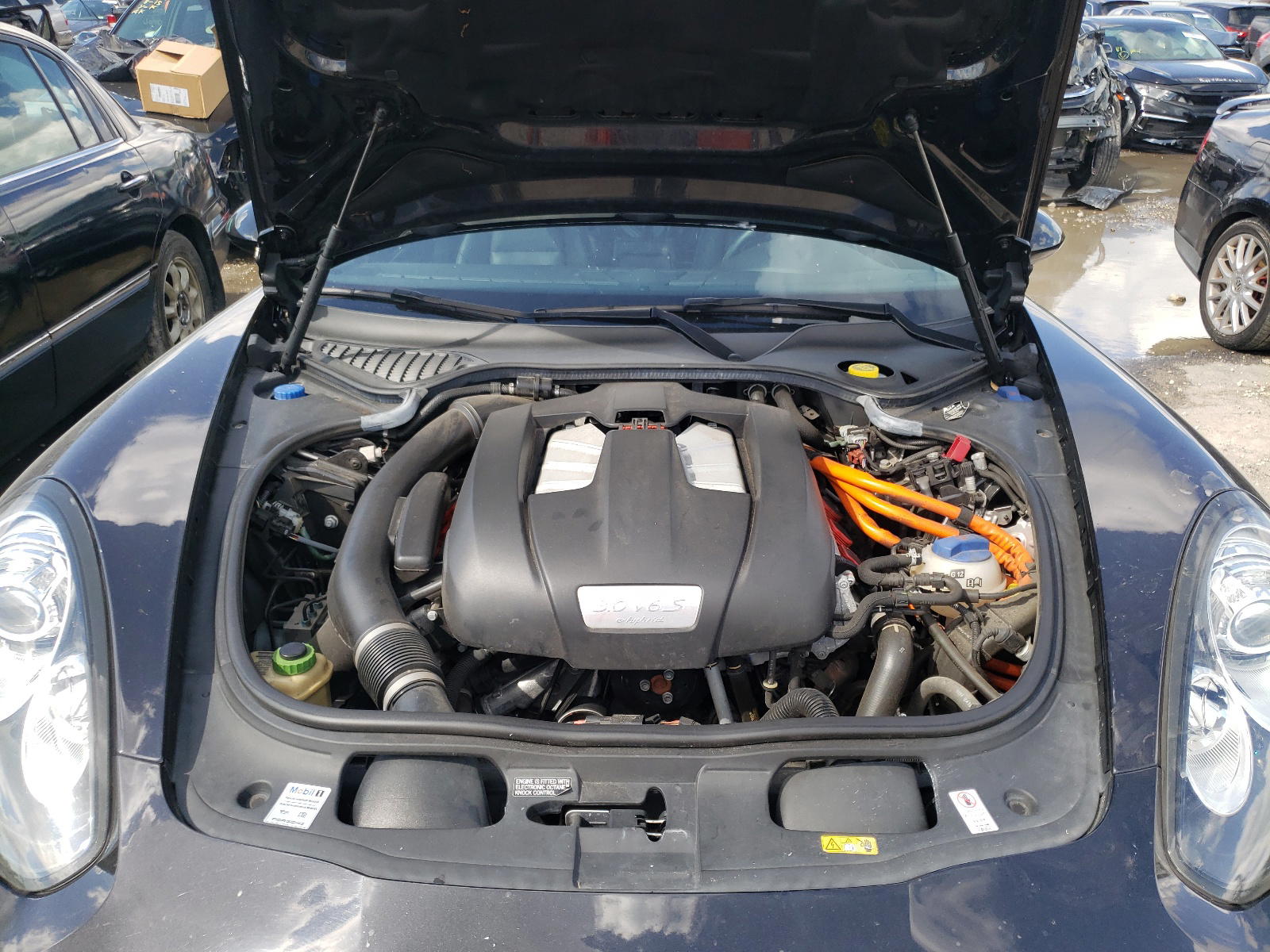 Photo 7 from auction – 2014 PORSCHE PANAMERA S with VIN WP0AD2A72EL044782
