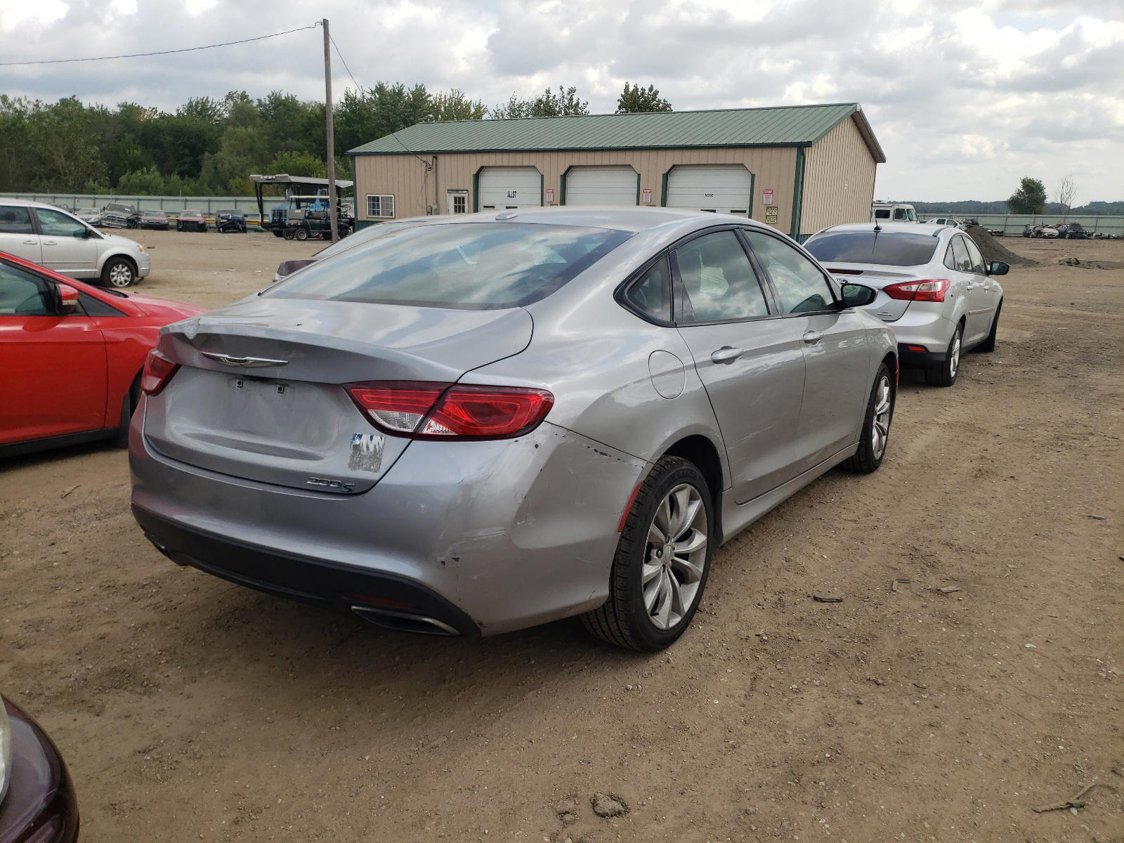 Photo 4 from auction – 2015 CHRYSLER 200 S with VIN 1C3CCCBB9FN647128