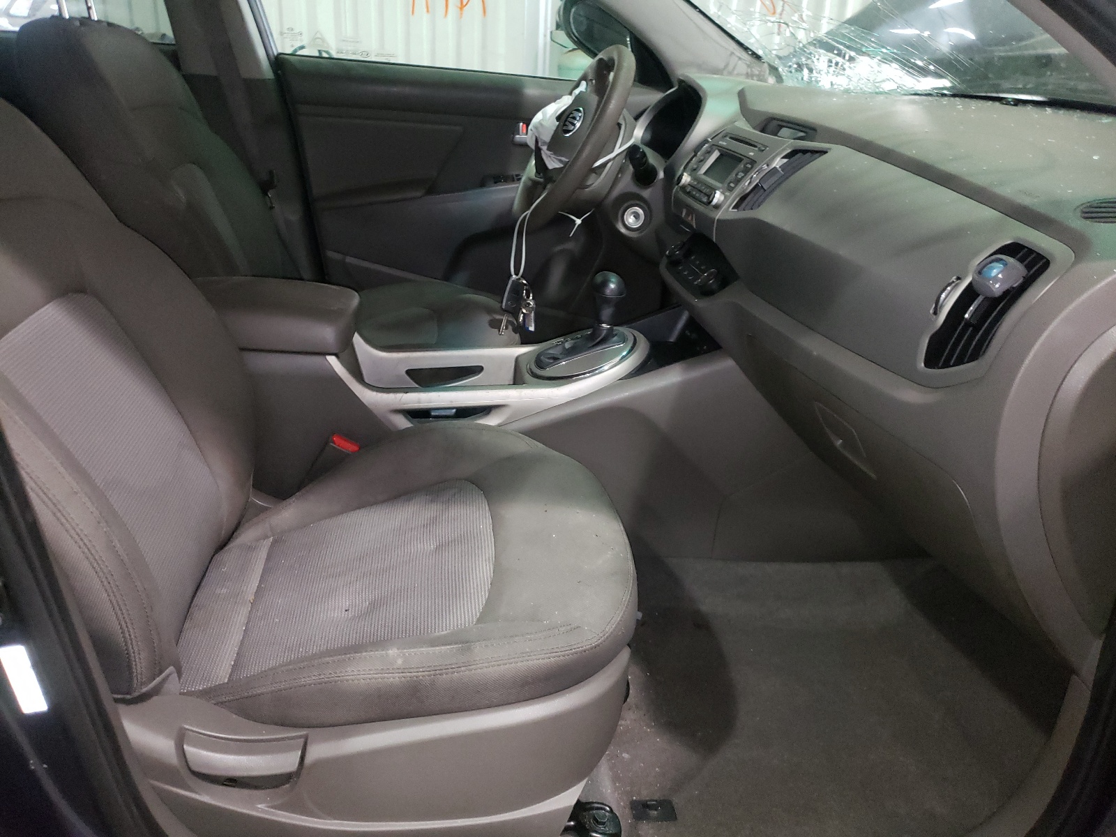 Photo 5 from auction – 2015 KIA SPORTAGE L with VIN KNDPB3AC9F7699454