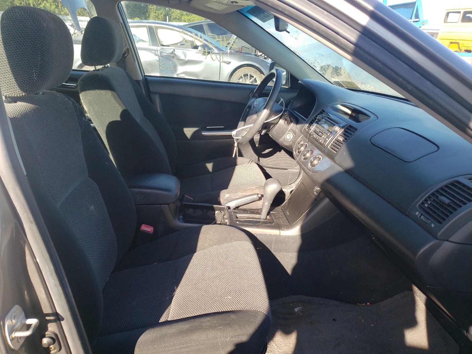 Photo 5 from auction – 2006 TOYOTA CAMRY LE with VIN 4T1BE32K56U643404