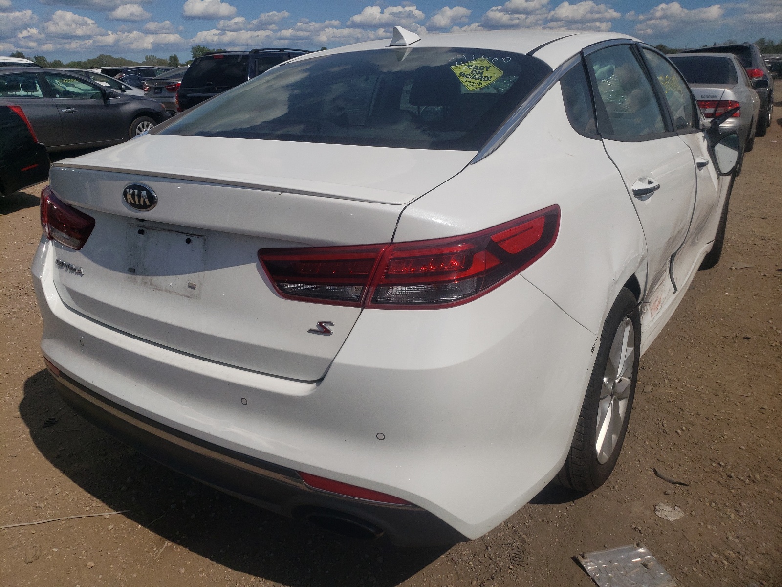 Photo 4 from auction – 2018 KIA OPTIMA LX with VIN 5XXGT4L34JG224519
